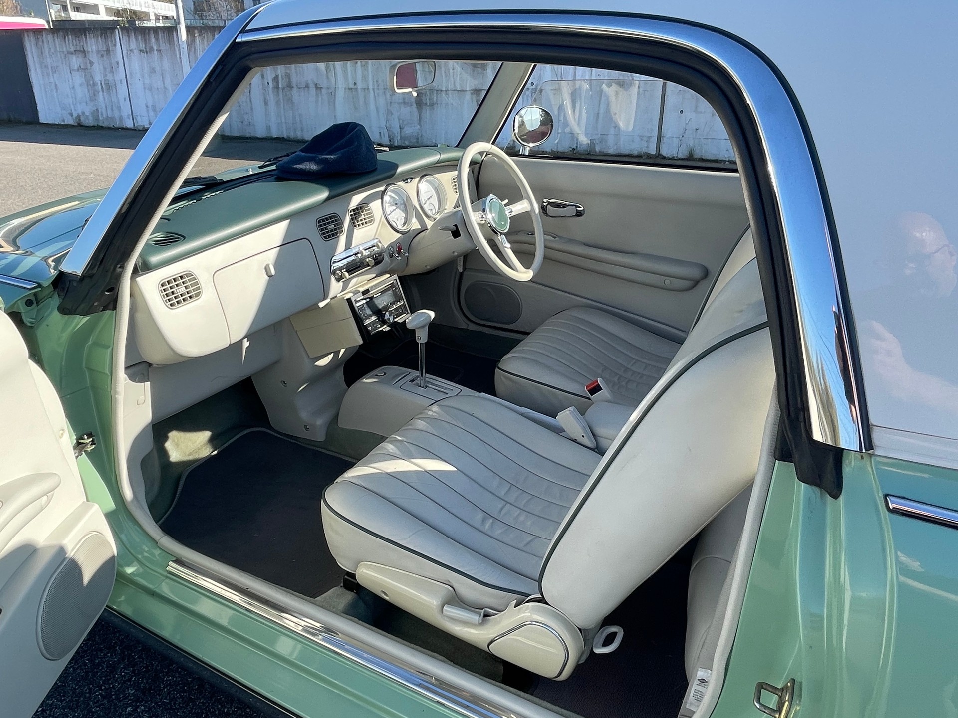 NISSAN FIGARO-image-7