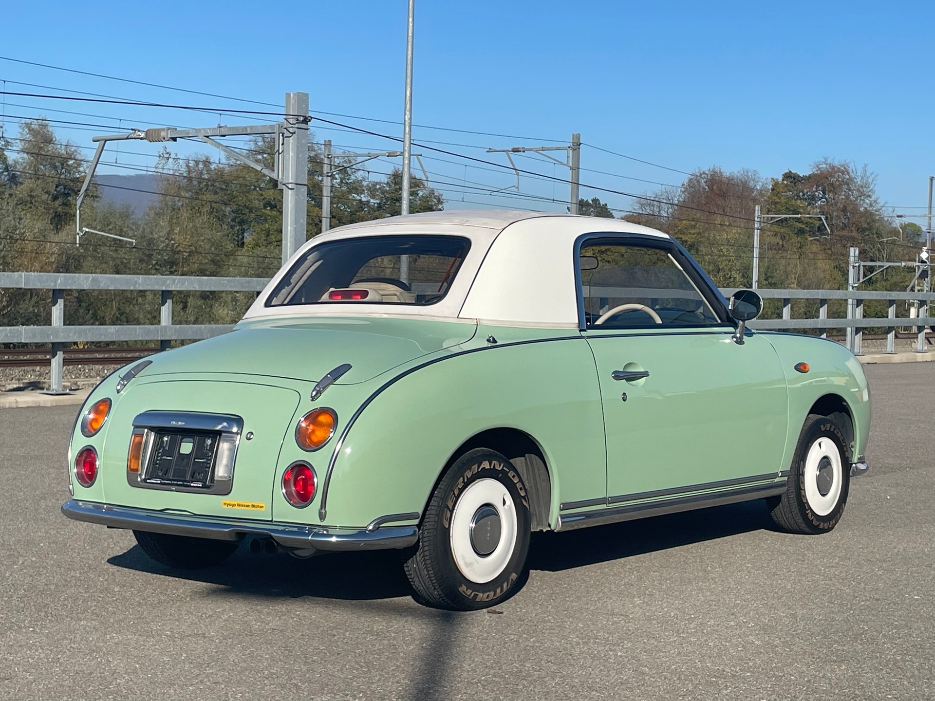 NISSAN FIGARO-image-1
