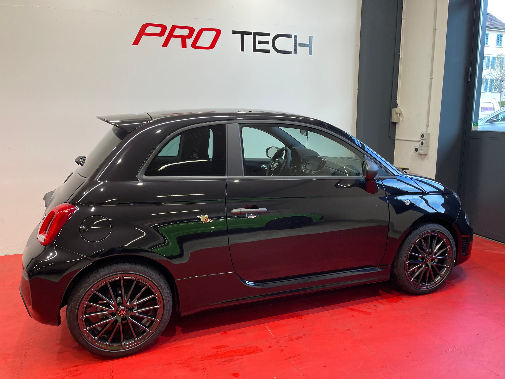 FIAT 595 1.4 16V Turbo Abarth 595-image-1