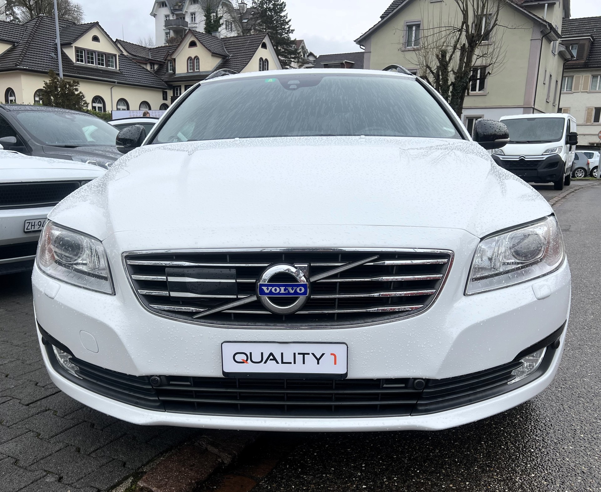 VOLVO V70 D4 AWD Momentum Dynamic Edition Geartronic-image-6