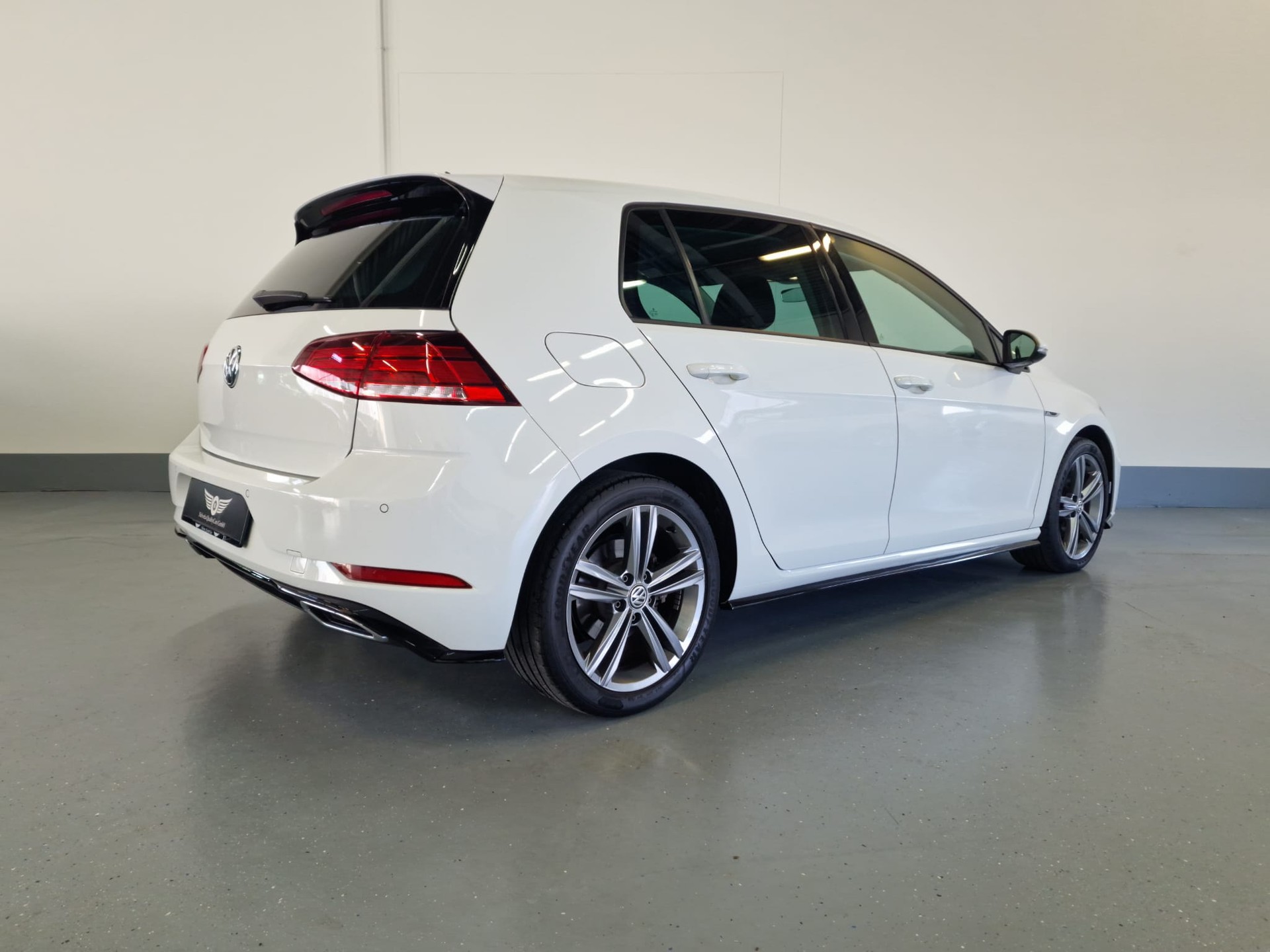 VW Golf 1.5 TSI EVO Highline R-Line-image-7