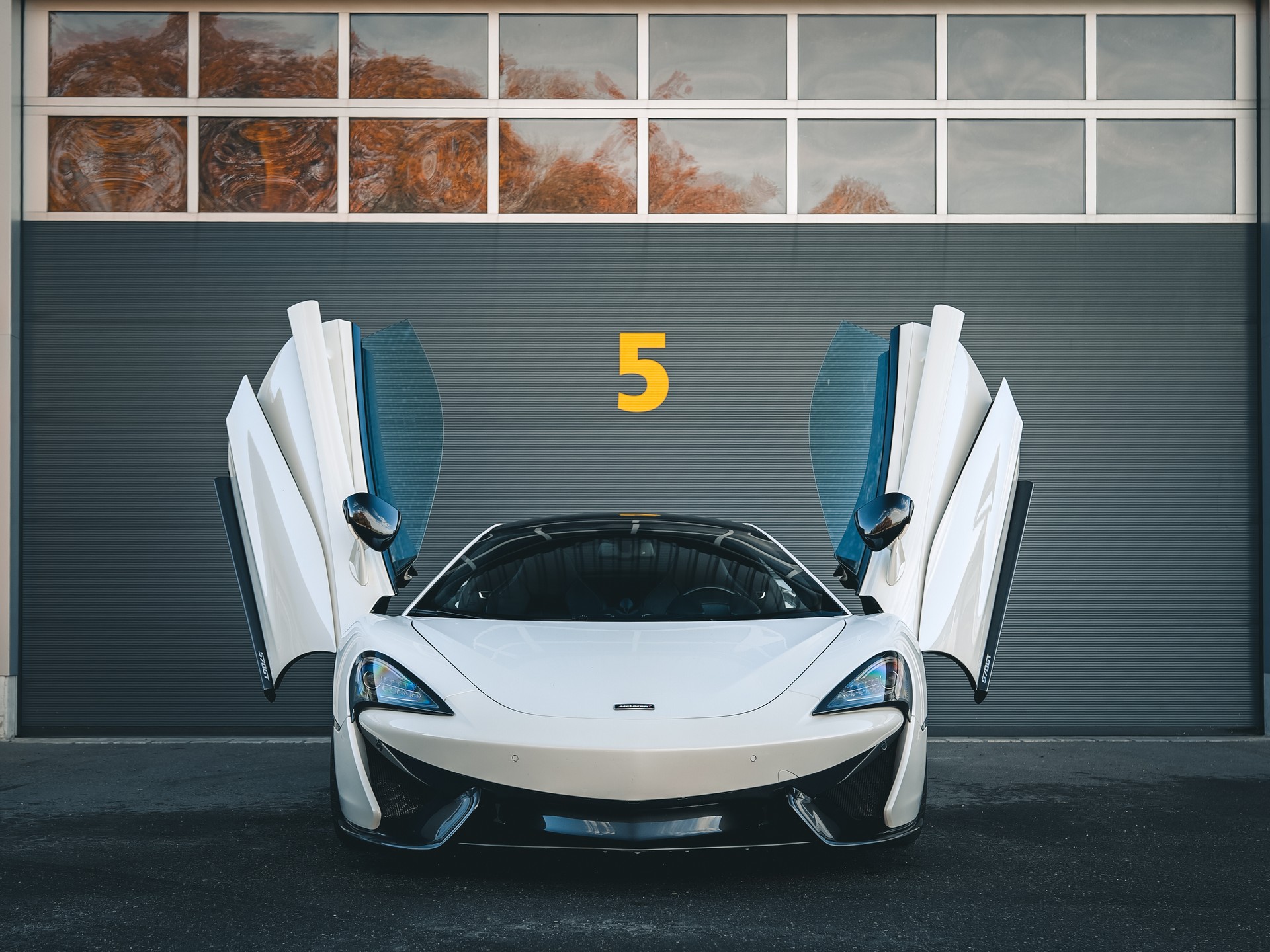 McLAREN 570GT Coupé 3.8 V8 SSG-image-4