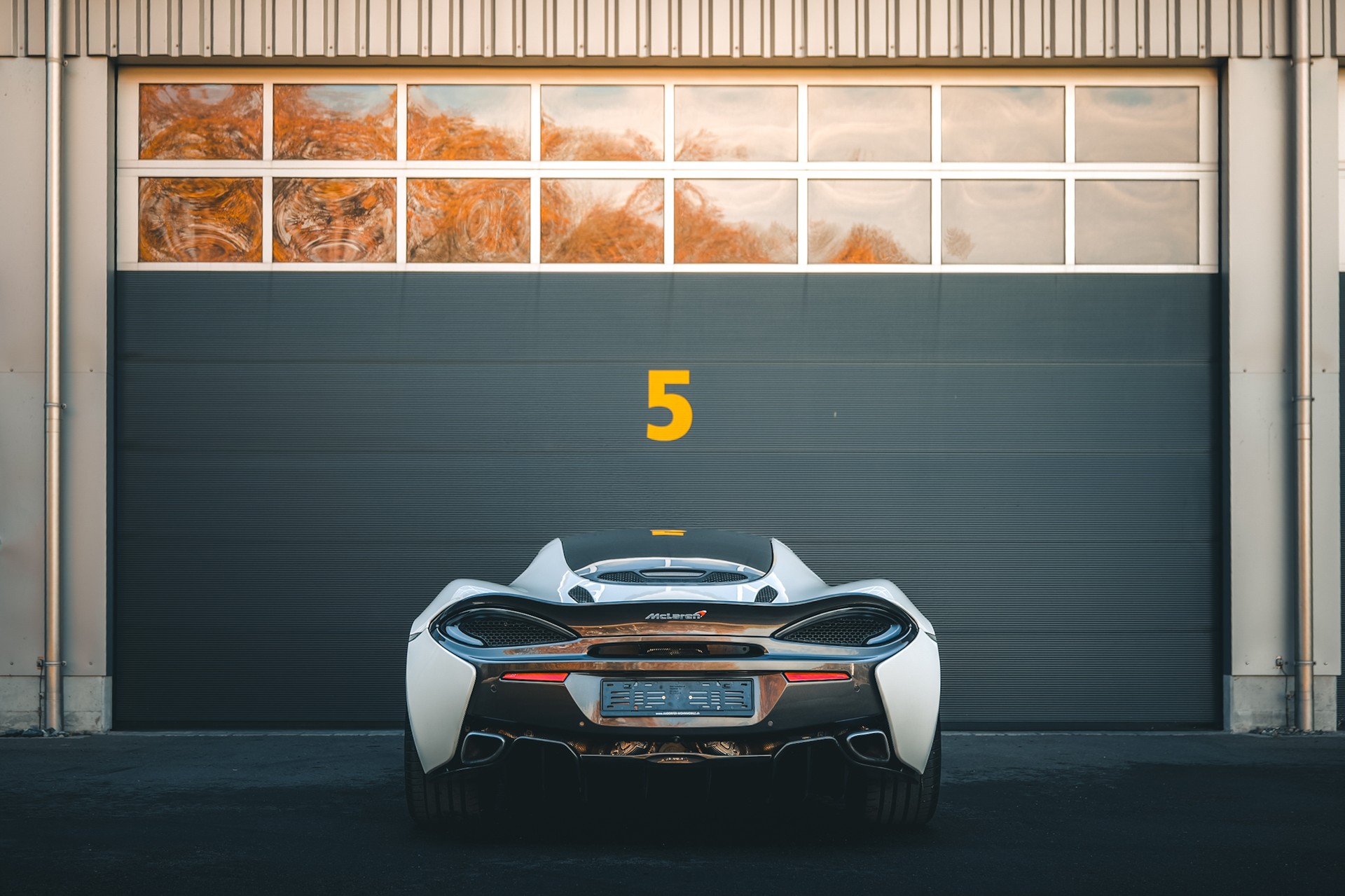 McLAREN 570GT Coupé 3.8 V8 SSG-image-3