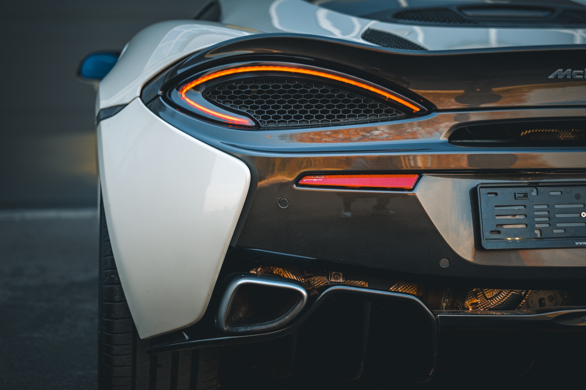 McLAREN 570GT Coupé 3.8 V8 SSG-image-6