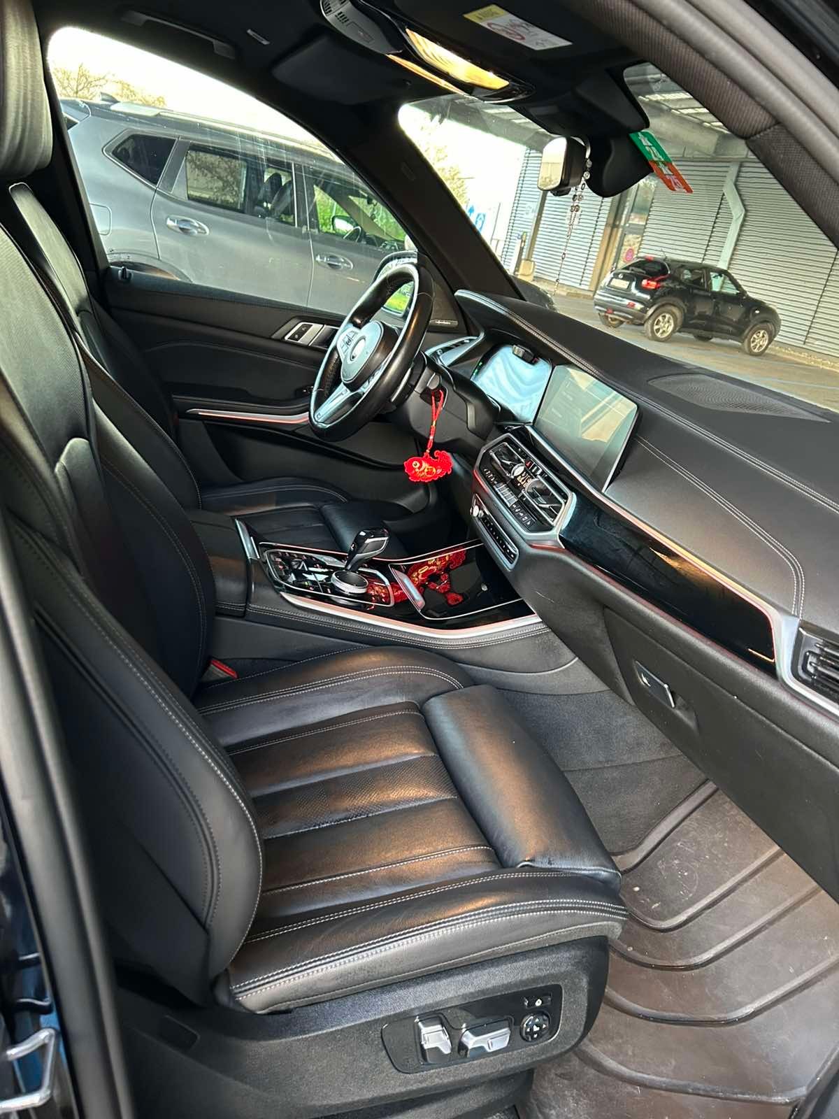 BMW X5 DRIVE 30D-image-11