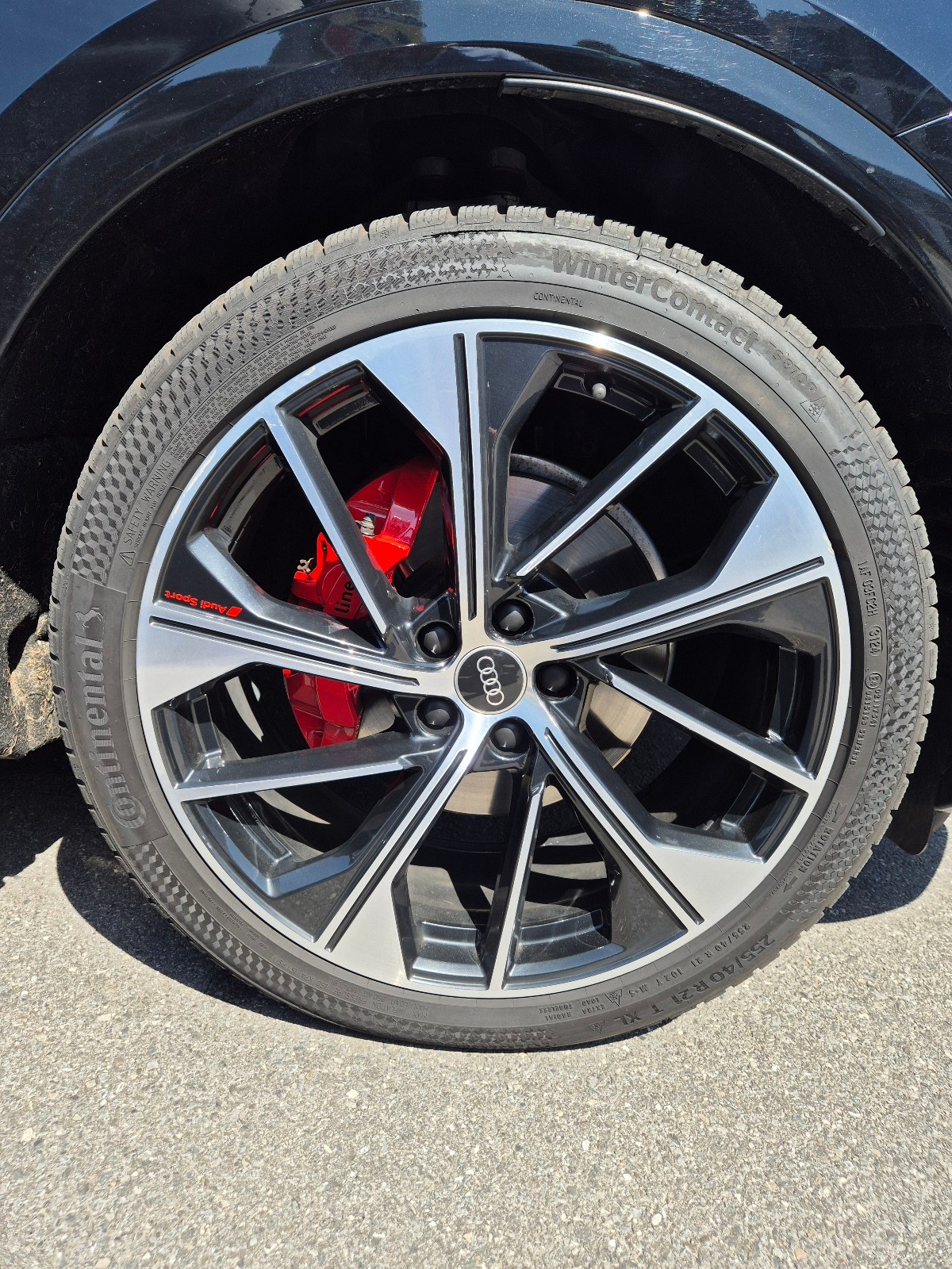 AUDI Q5 45 TFSI Black Edition quattro S-tronic-image-7