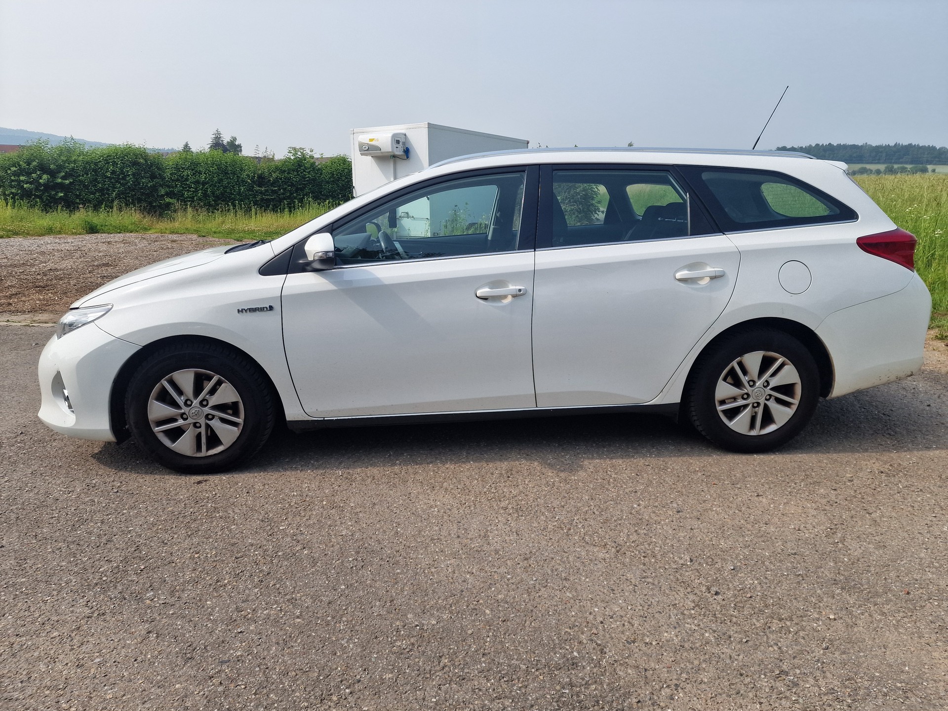 TOYOTA Auris Touring Sports 1.8 16V HSD Linea Trend-image-4