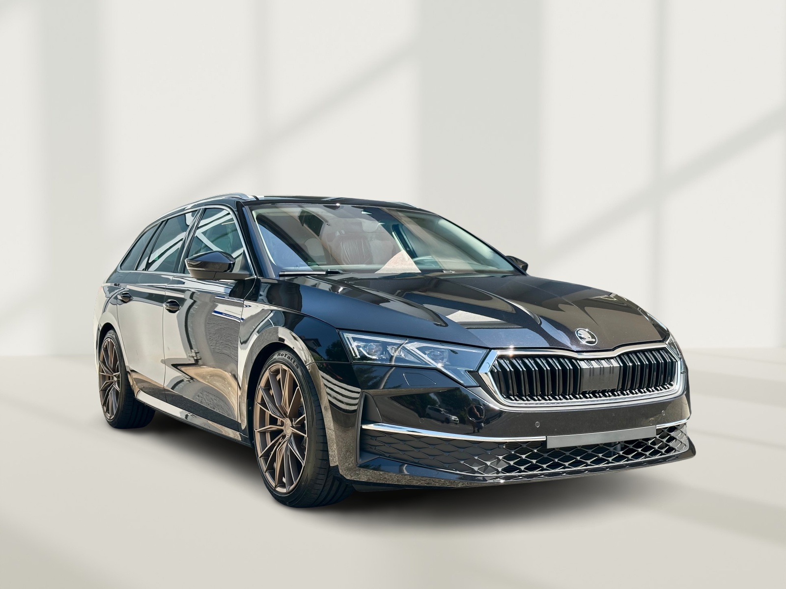 SKODA Octavia Combi 2.0 TDI DSG Selection-image-3
