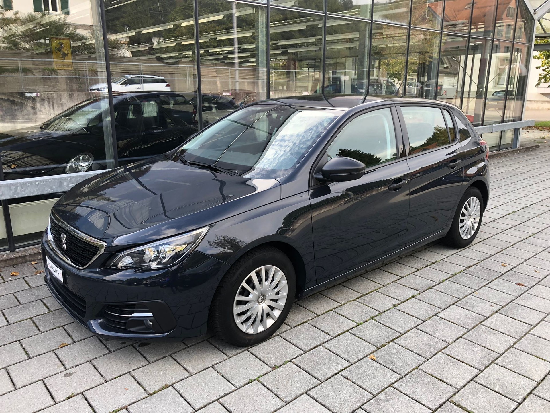 PEUGEOT 308 1.2 Pure Tech Style-image-0