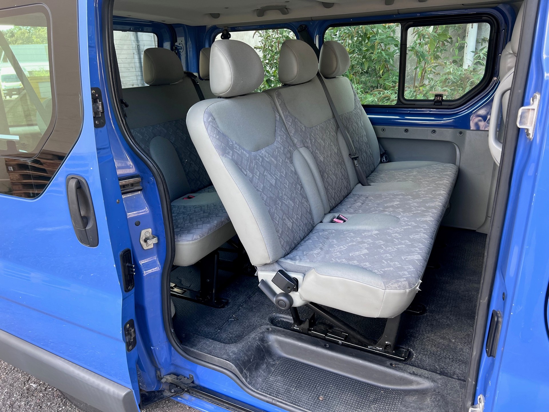 OPEL Vivaro 2.5 CDTI 2.7t-image-3