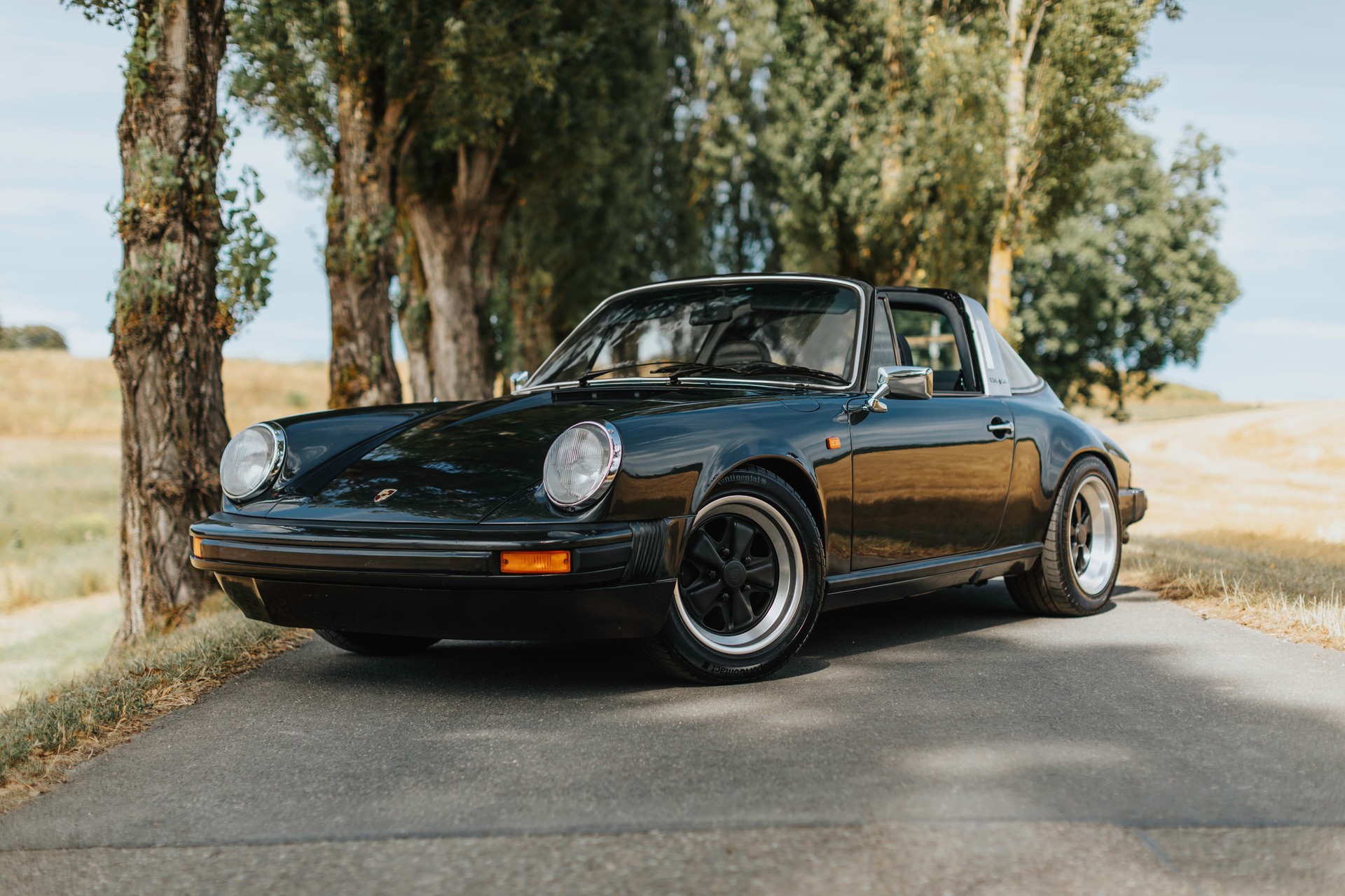 PORSCHE 911 SC Targa-image-0