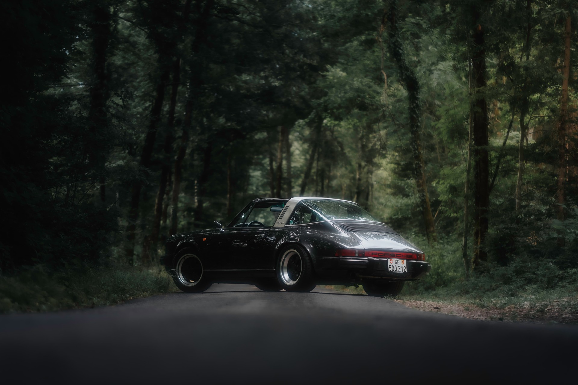 PORSCHE 911 SC Targa-image-9