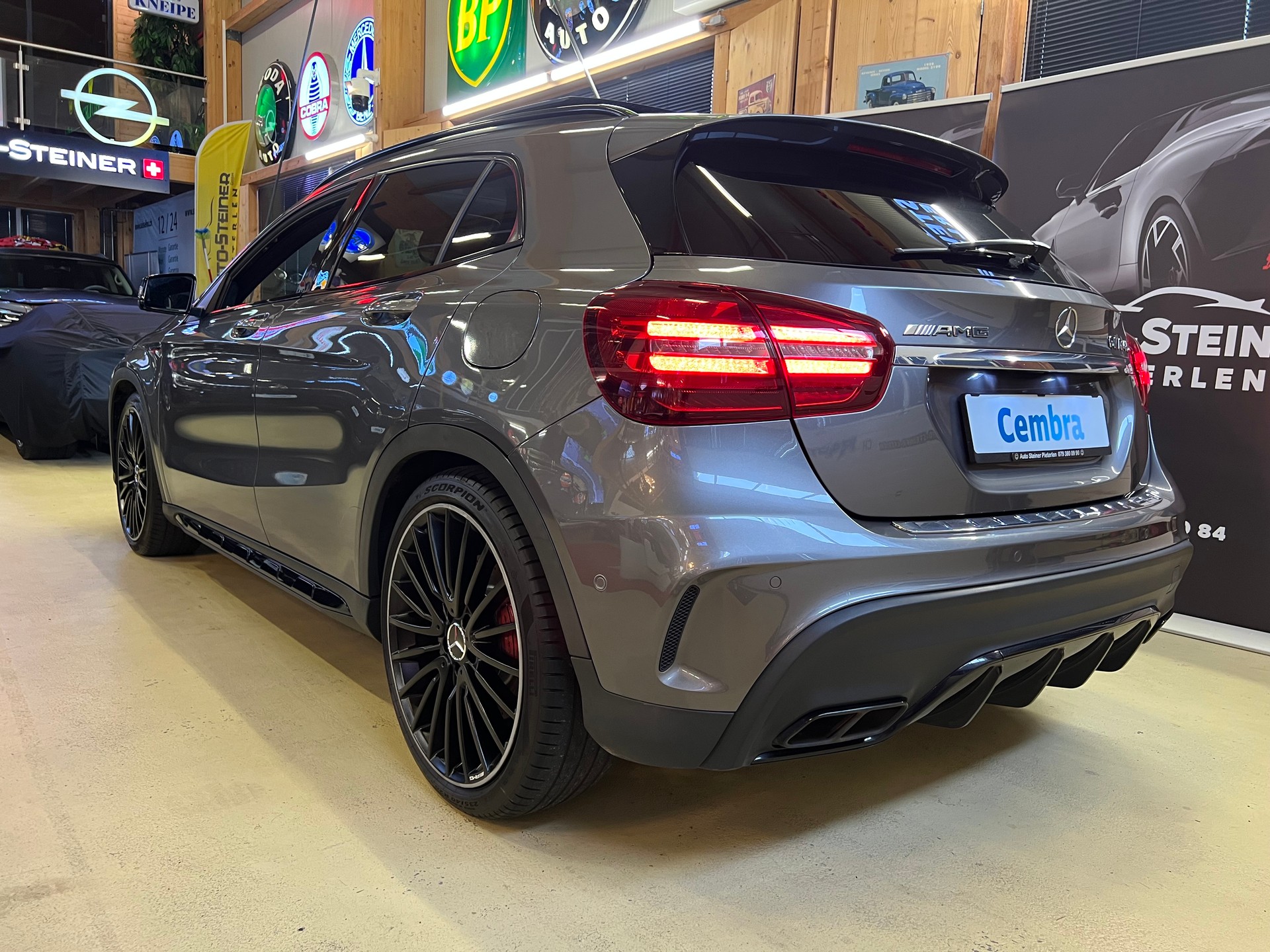 MERCEDES-BENZ "GLA 45 AMG" 4MATIC 7G-DCT. CH AUTO MB AUSLIEFERUNG. SAUBER UND GEPFLEGT. AB MFK !!-image-8