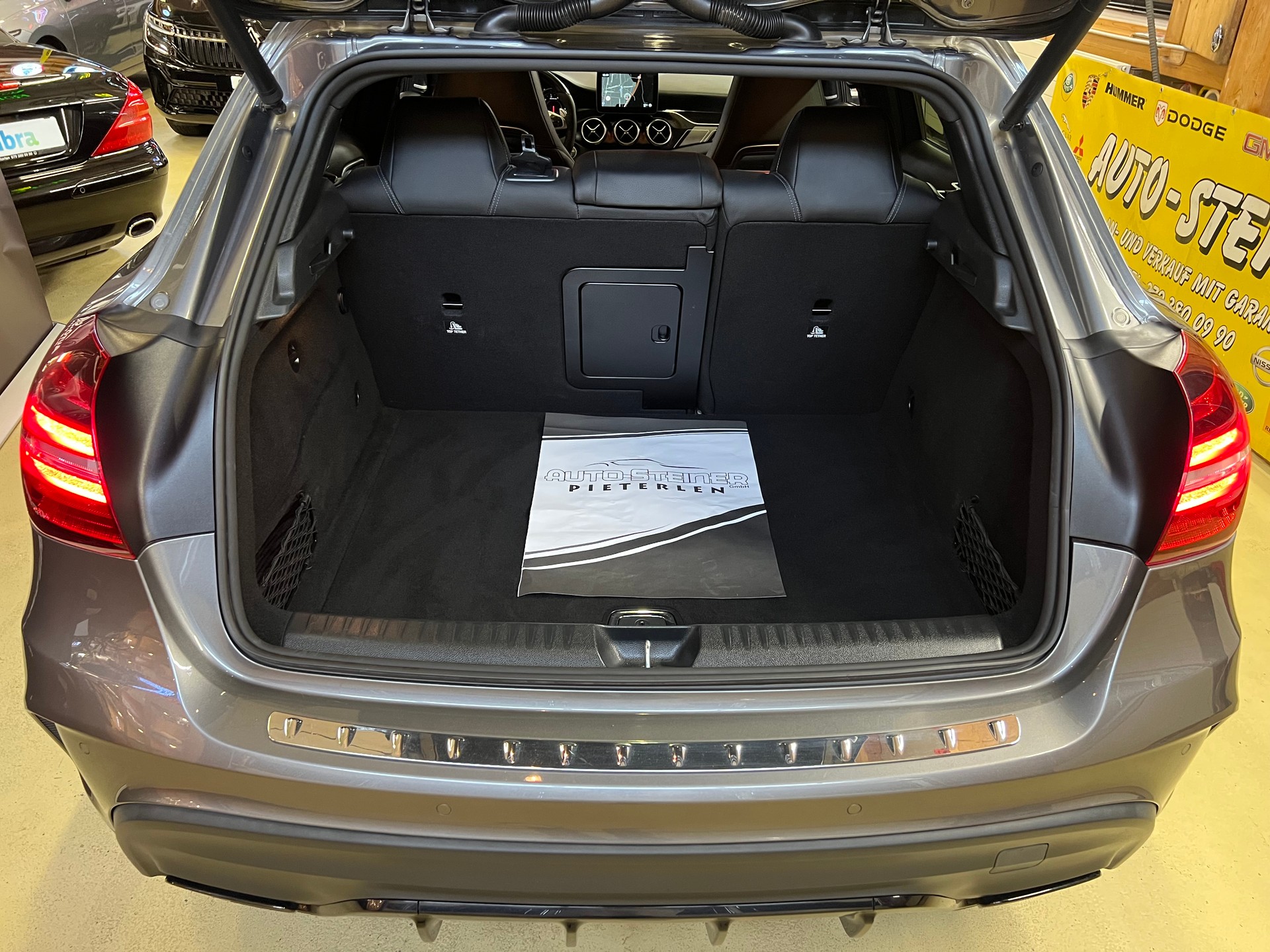 MERCEDES-BENZ "GLA 45 AMG" 4MATIC 7G-DCT. CH AUTO MB AUSLIEFERUNG. SAUBER UND GEPFLEGT. AB MFK !!-image-27