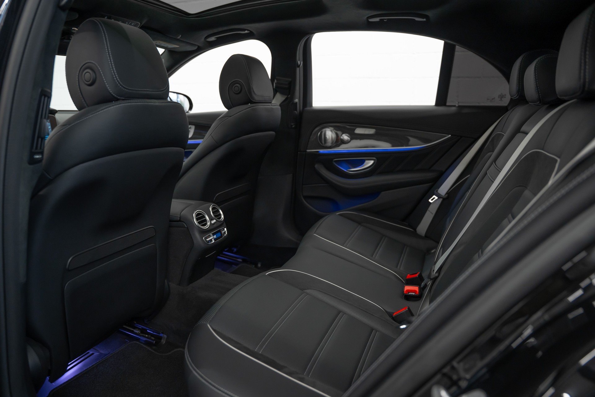MERCEDES-BENZ E 63 AMG S 4Matic Speedshift MCT-image-10