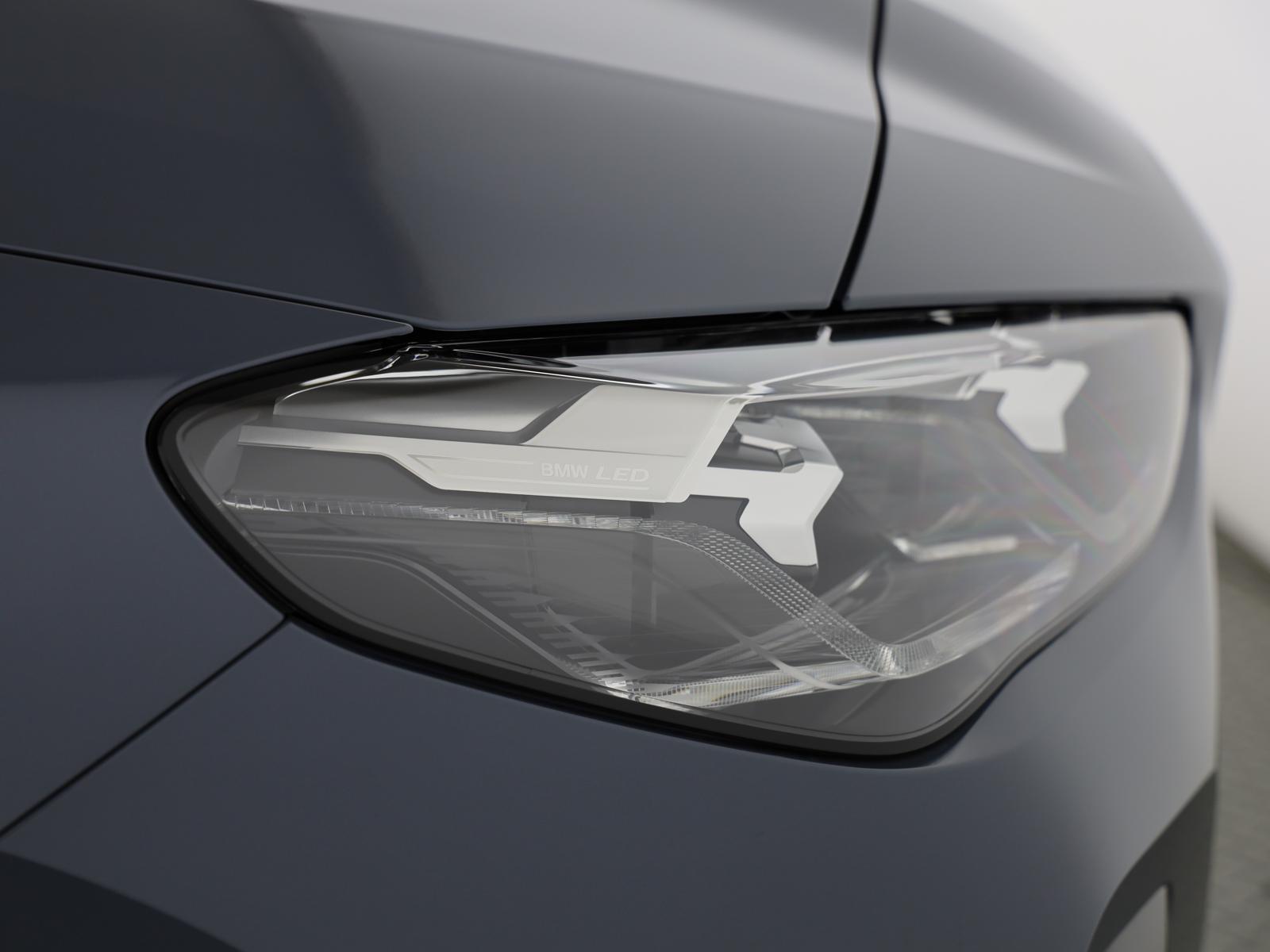 BMW 220i Active Tourer M Sport-image-5