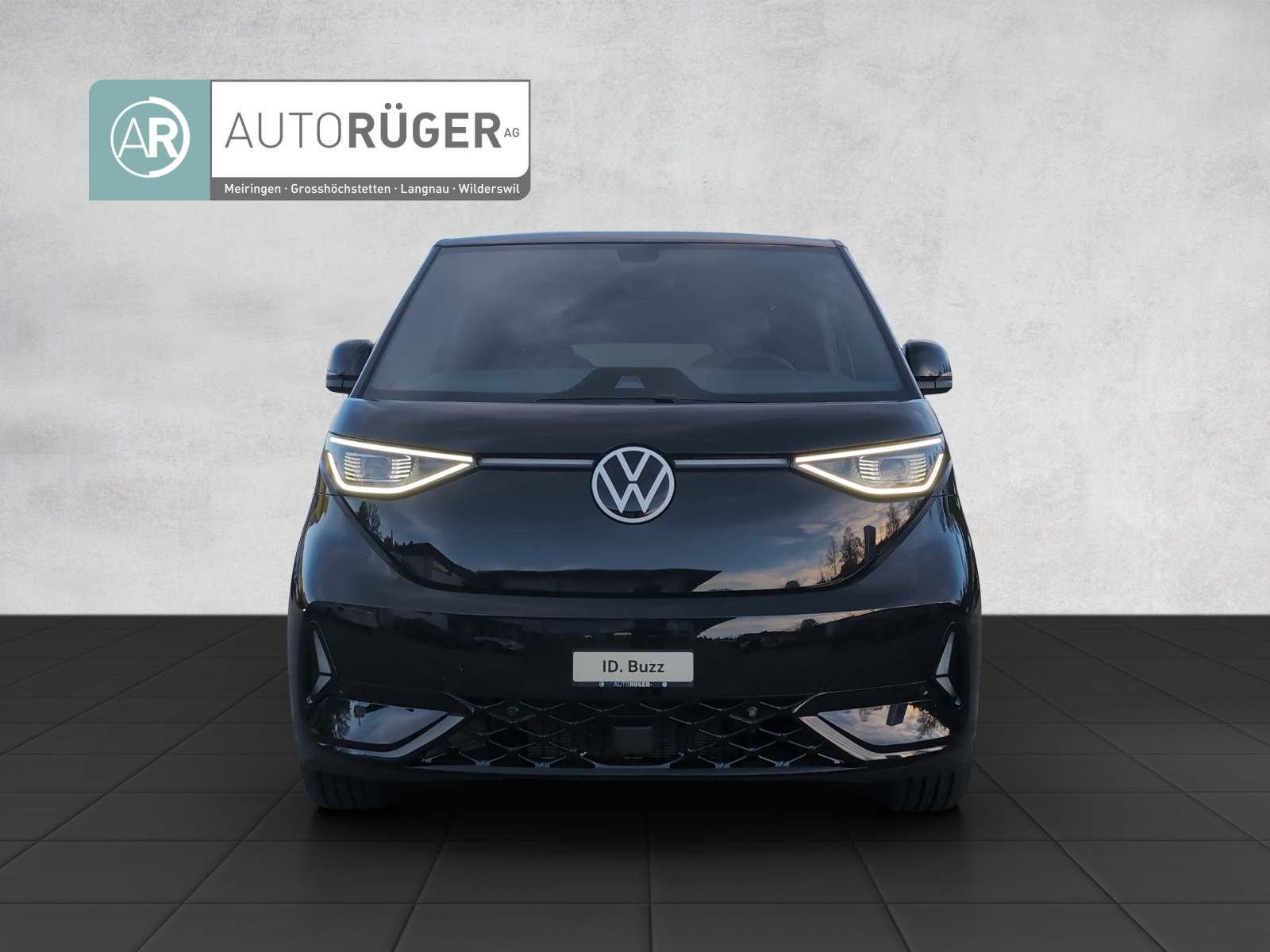 VW ID.Buzz LWB GTX 4 Motion-image-1