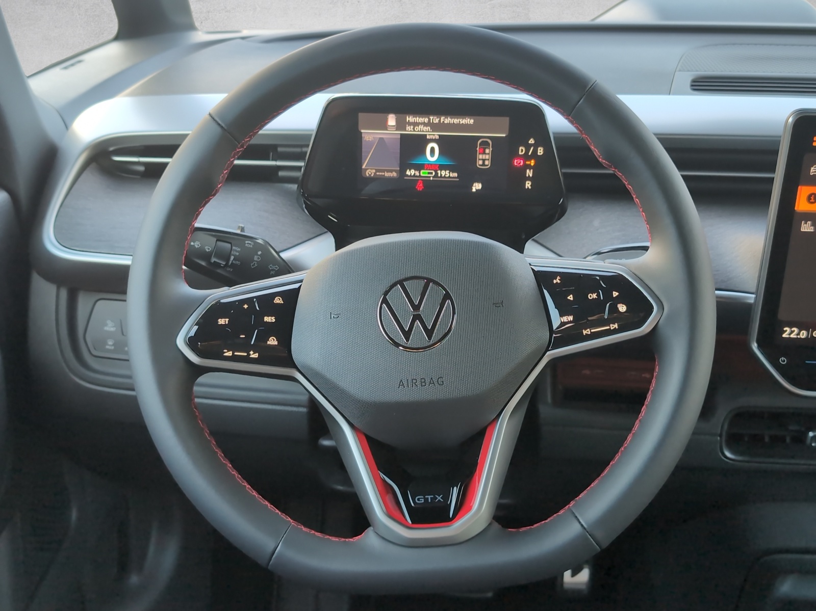 VW ID.Buzz LWB GTX 4 Motion-image-7