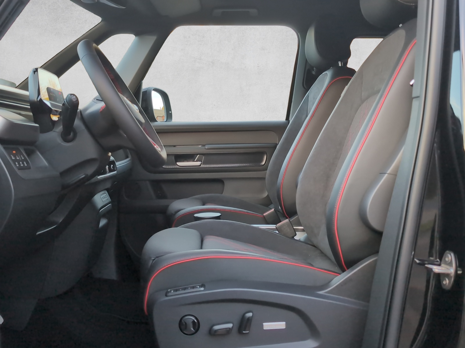 VW ID.Buzz LWB GTX 4 Motion-image-5