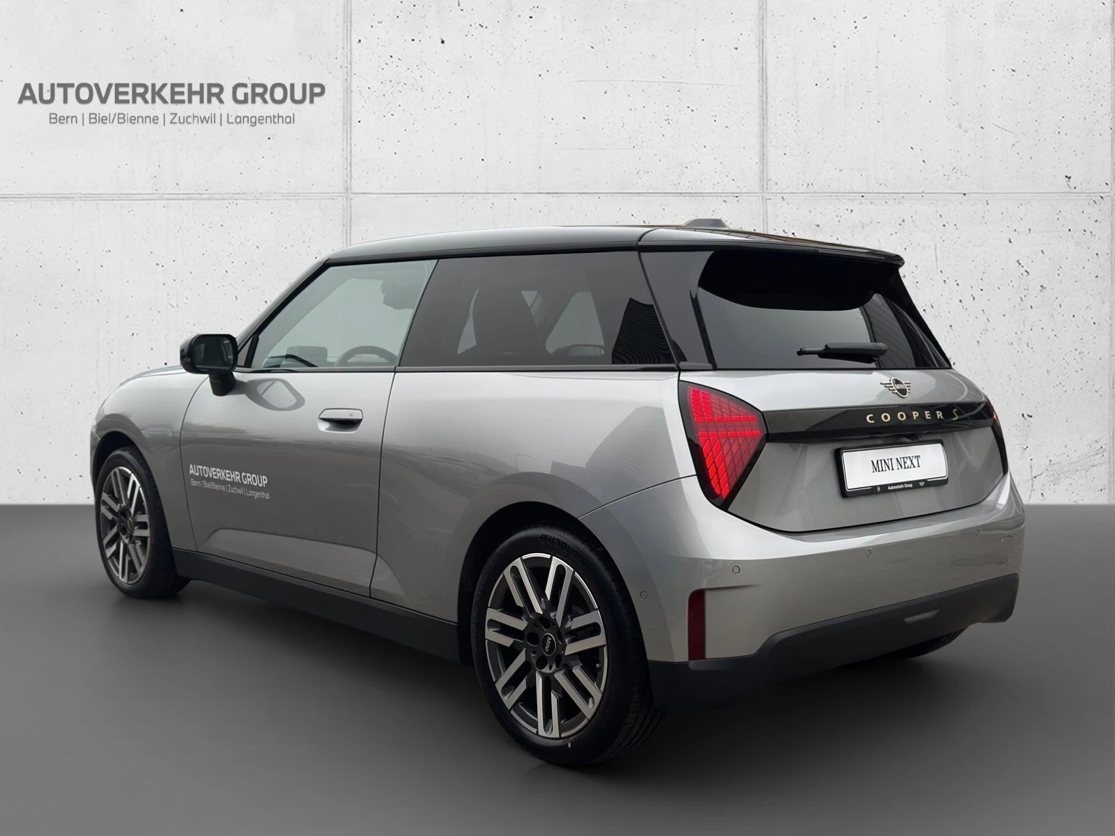 MINI Cooper SE-showroom-element-3