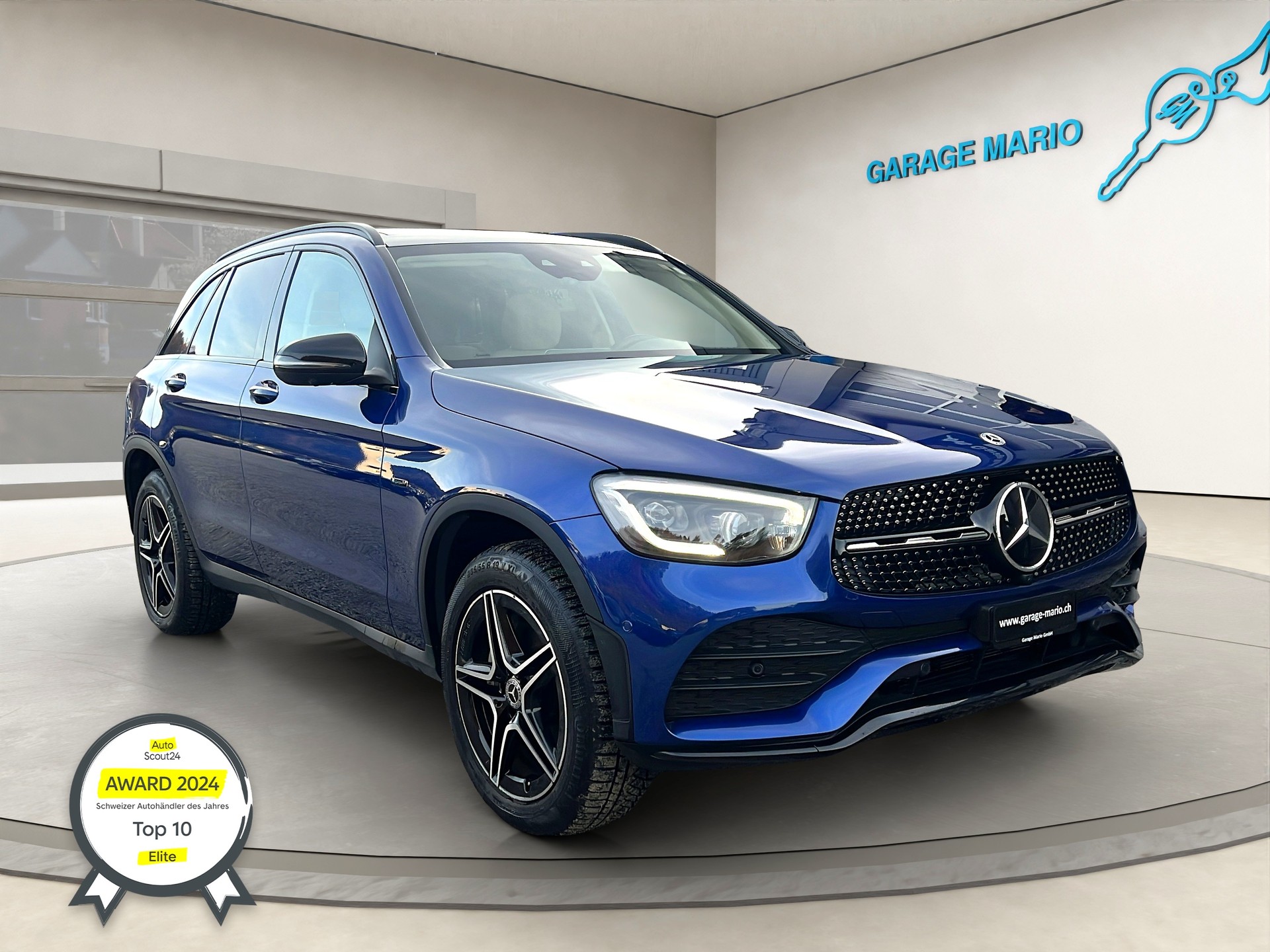 MERCEDES-BENZ GLC 300 e AMG Line 4Matic 9G-Tronic-image-0