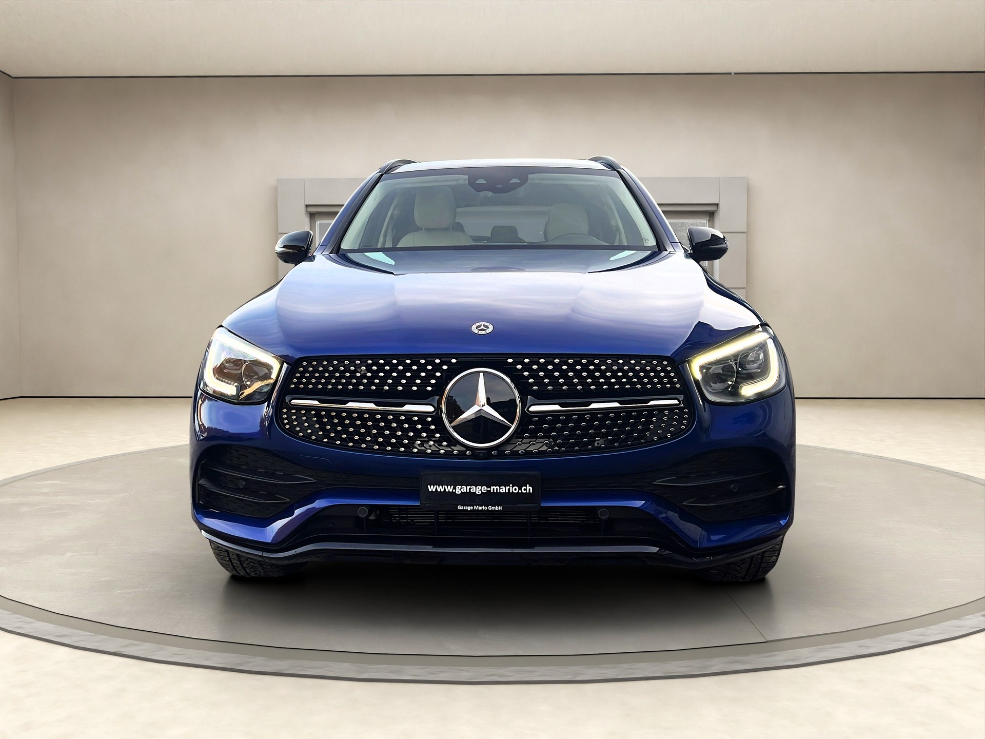MERCEDES-BENZ GLC 300 e AMG Line 4Matic 9G-Tronic-image-1