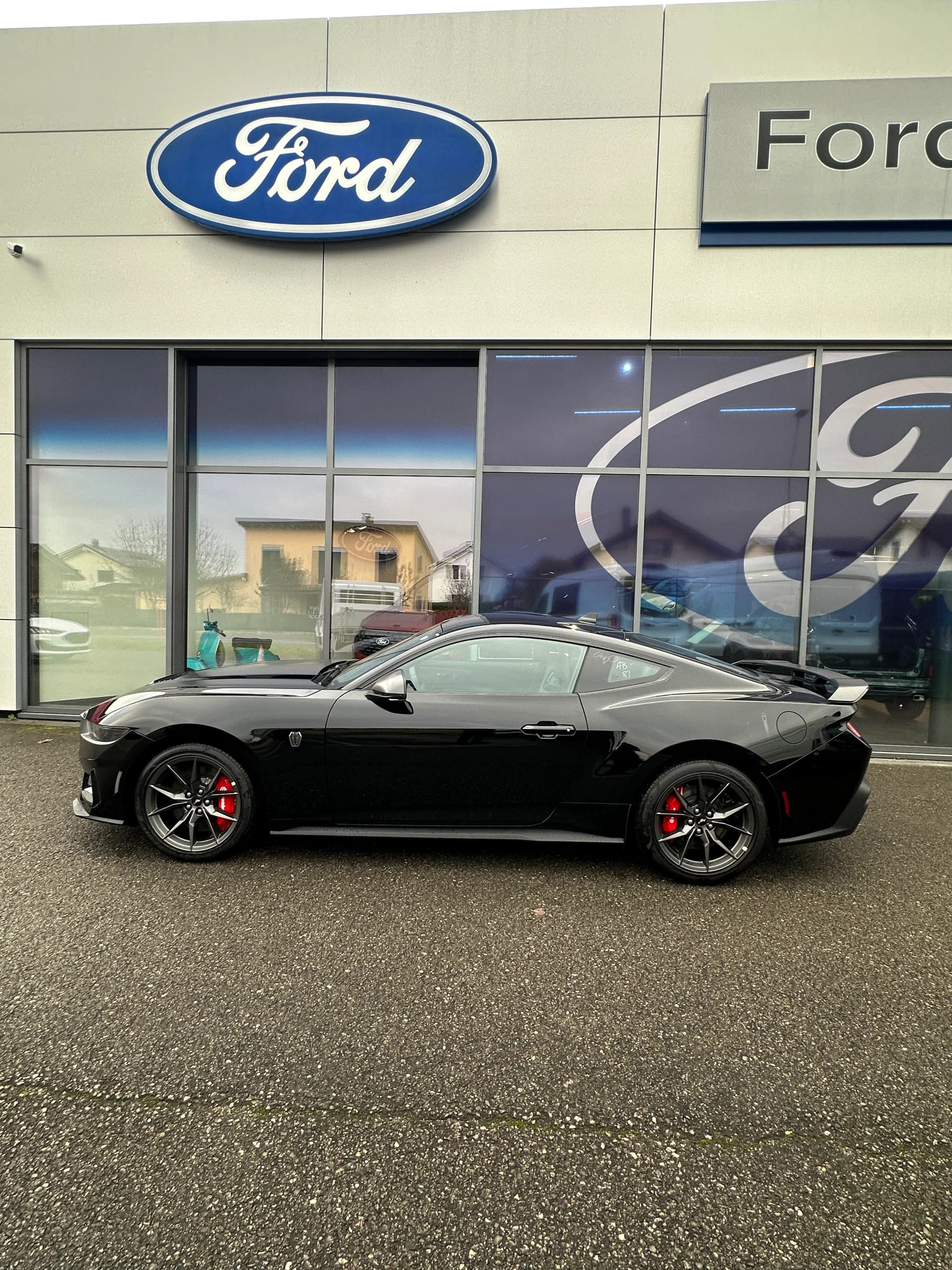 FORD Mustang Coupé 5.0 V8 Dark Hors 450CV/Aut.-image-2