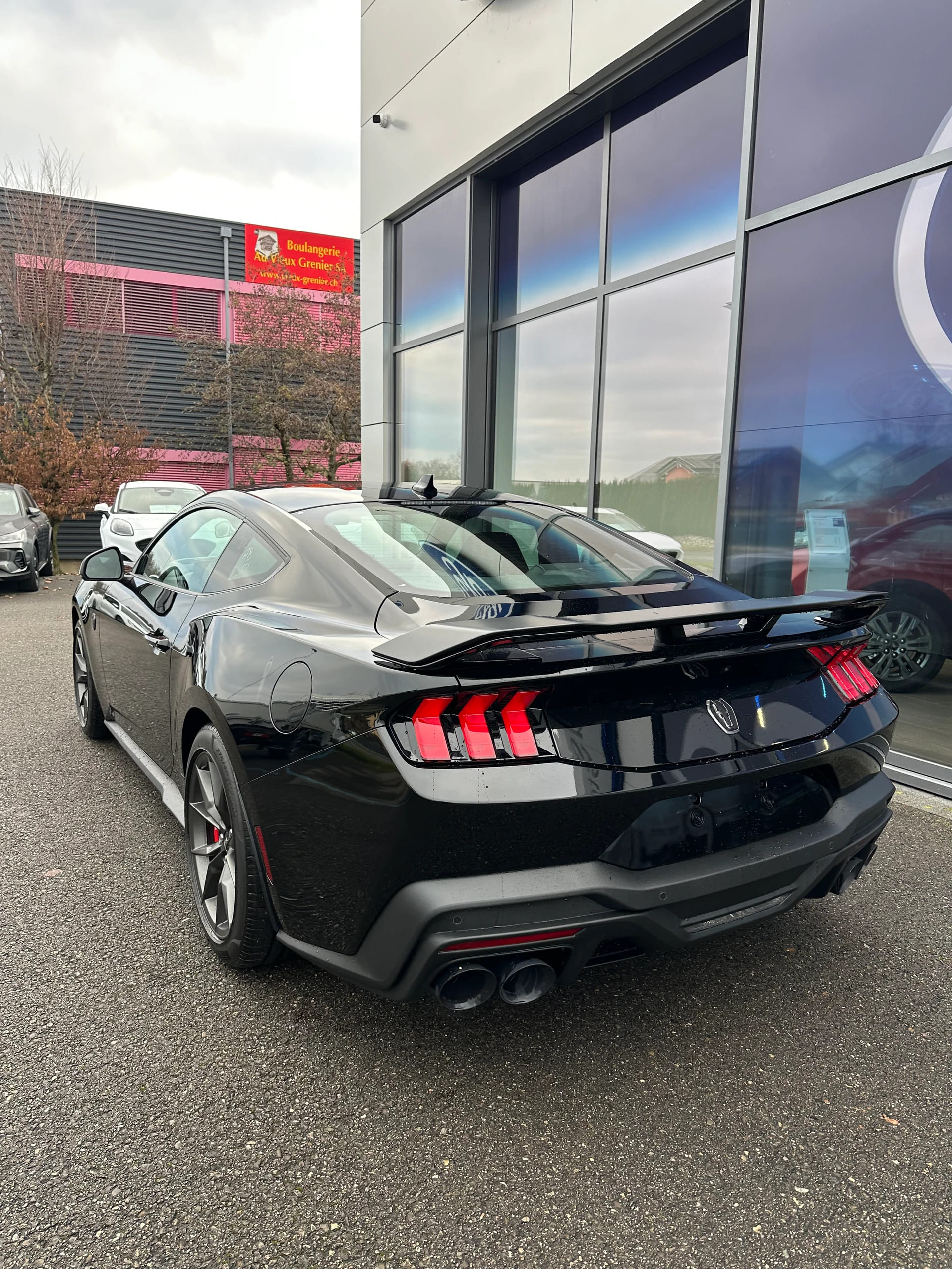 FORD Mustang Coupé 5.0 V8 Dark Hors 450CV/Aut.-image-3