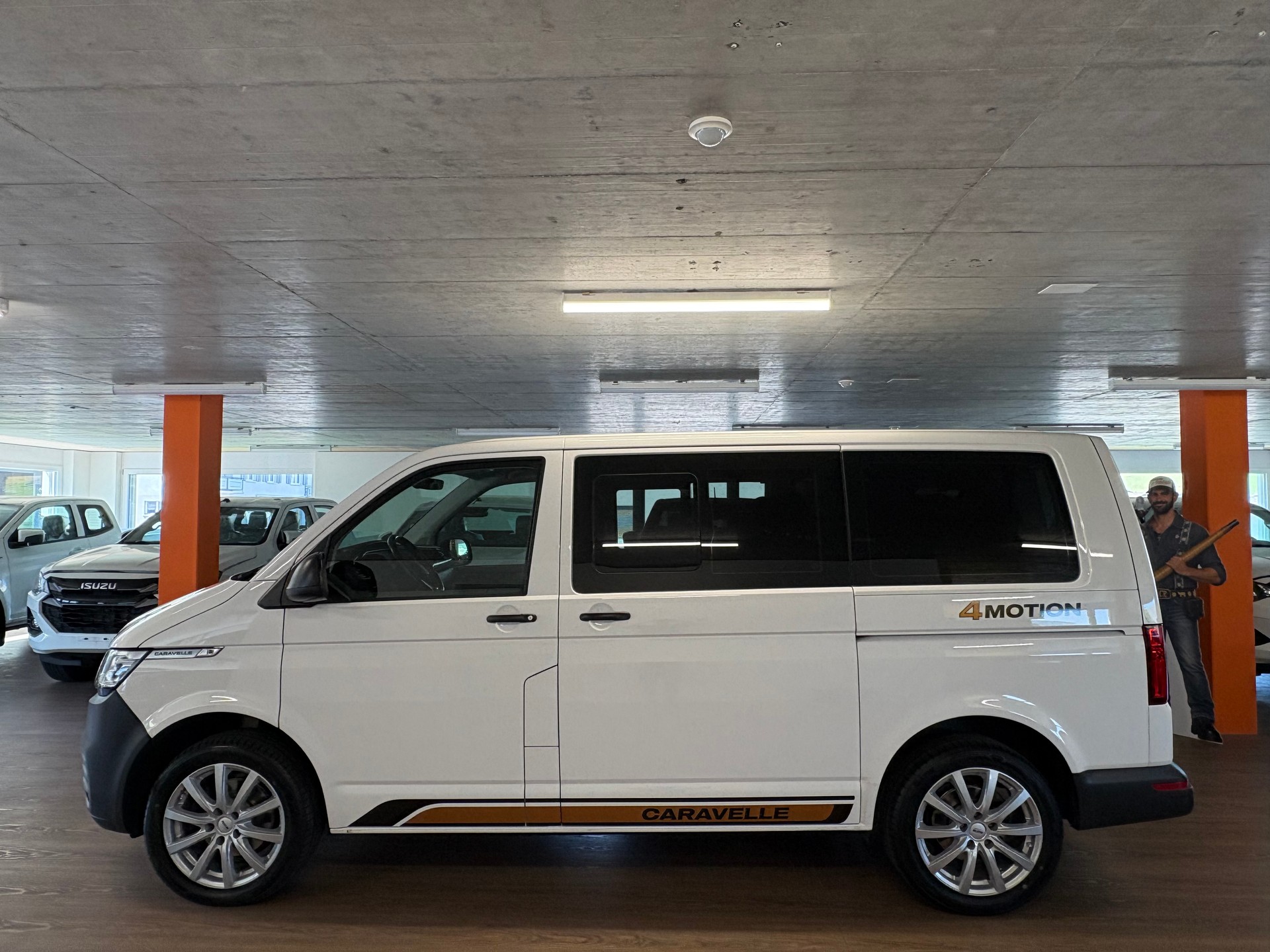 VW T6.1 Caravelle 2.0 TDI Comfortline 4Motion-image-2
