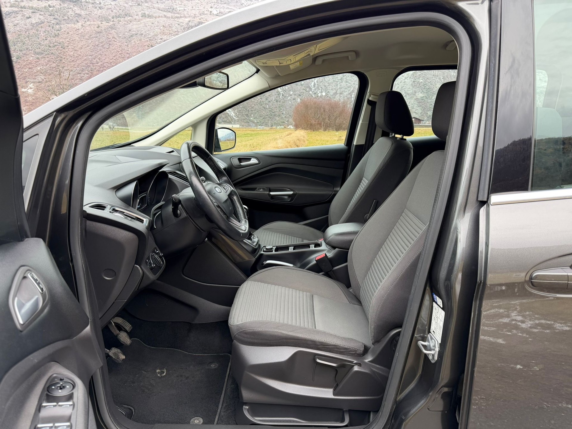 FORD GrC-Max 1.5 SCTi Titanium X 7 places-image-10
