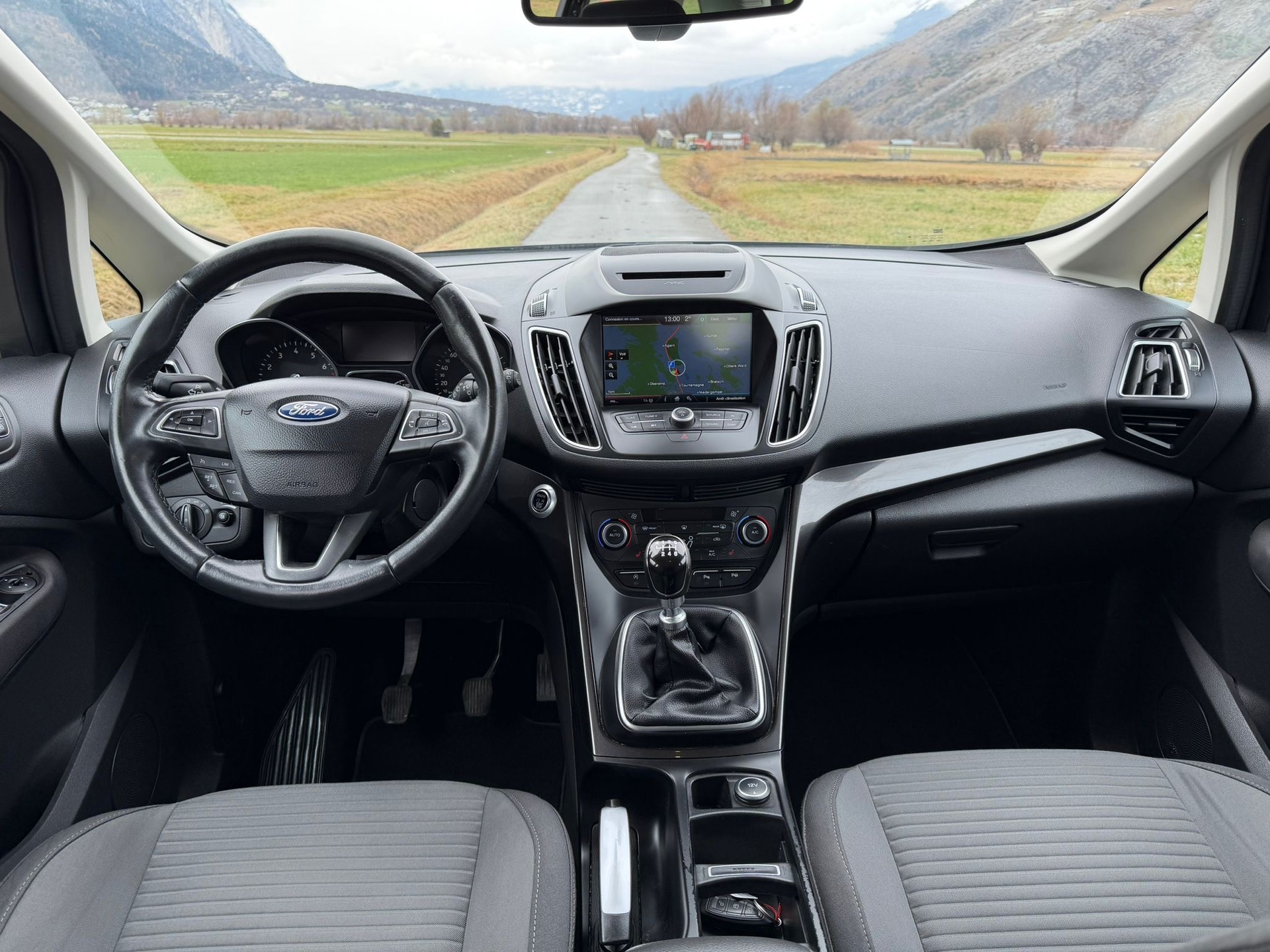 FORD GrC-Max 1.5 SCTi Titanium X 7 places-image-12