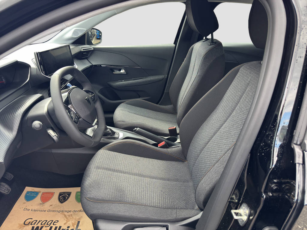 PEUGEOT 208 1.2 PureTech 100 Style 50. Jahre Jubiläum-image-9