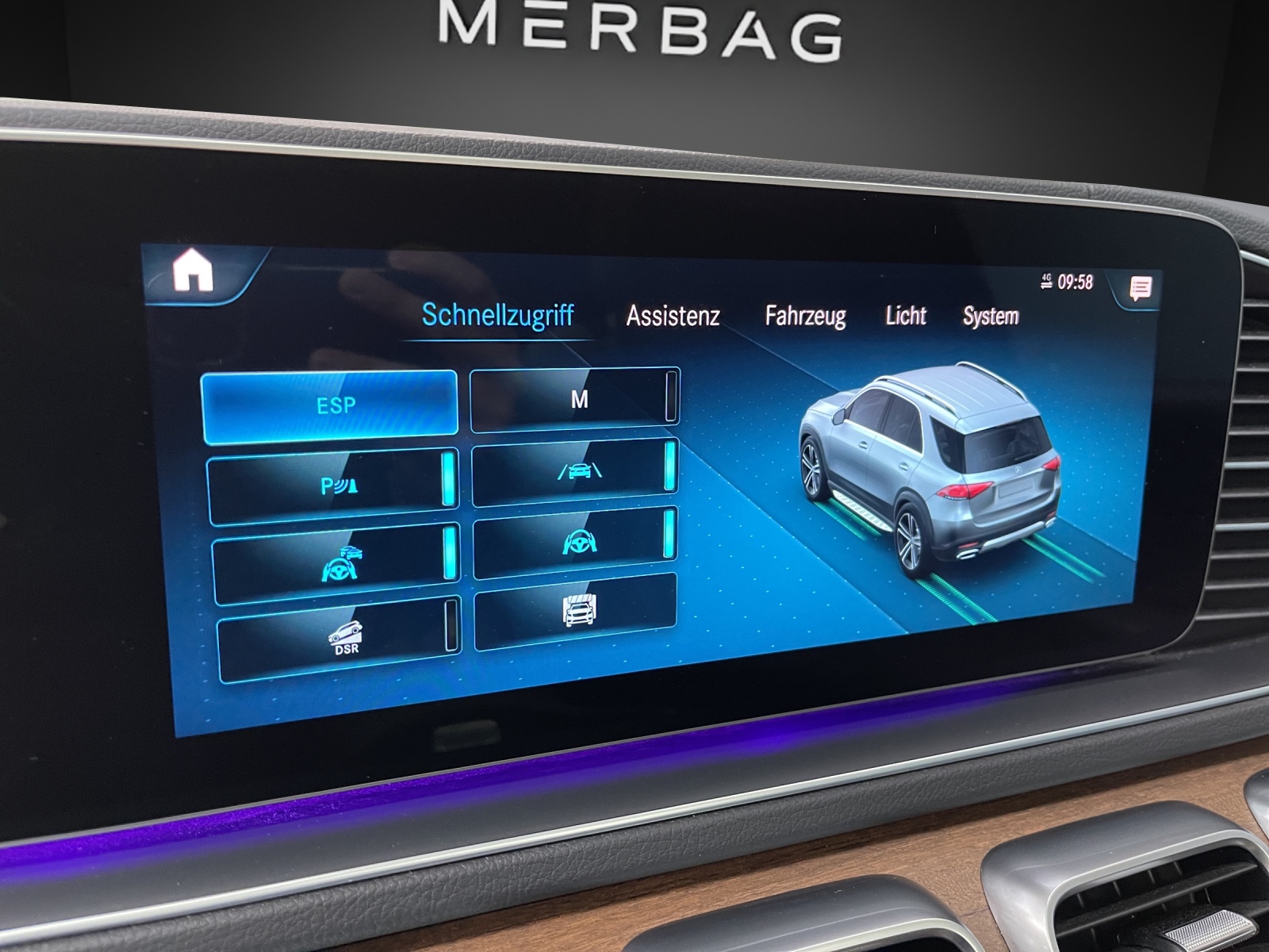 MERCEDES-BENZ GLE 350 e 4M 9G-Tronic-image-12