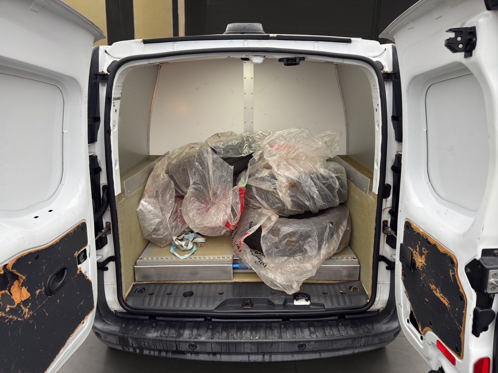 MERCEDES-BENZ Citan 111 CDI EL Mixto Euro 5-image-12