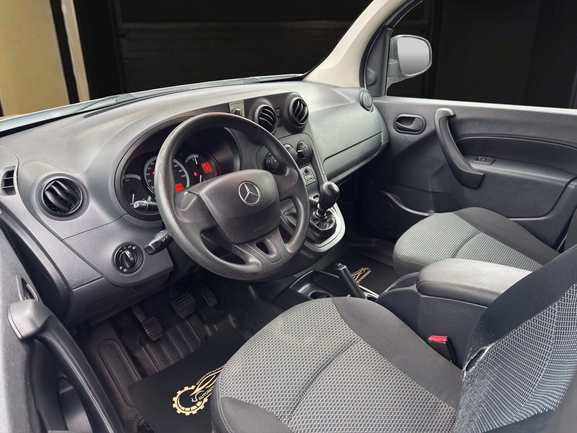 MERCEDES-BENZ Citan 111 CDI EL Mixto Euro 5-image-8