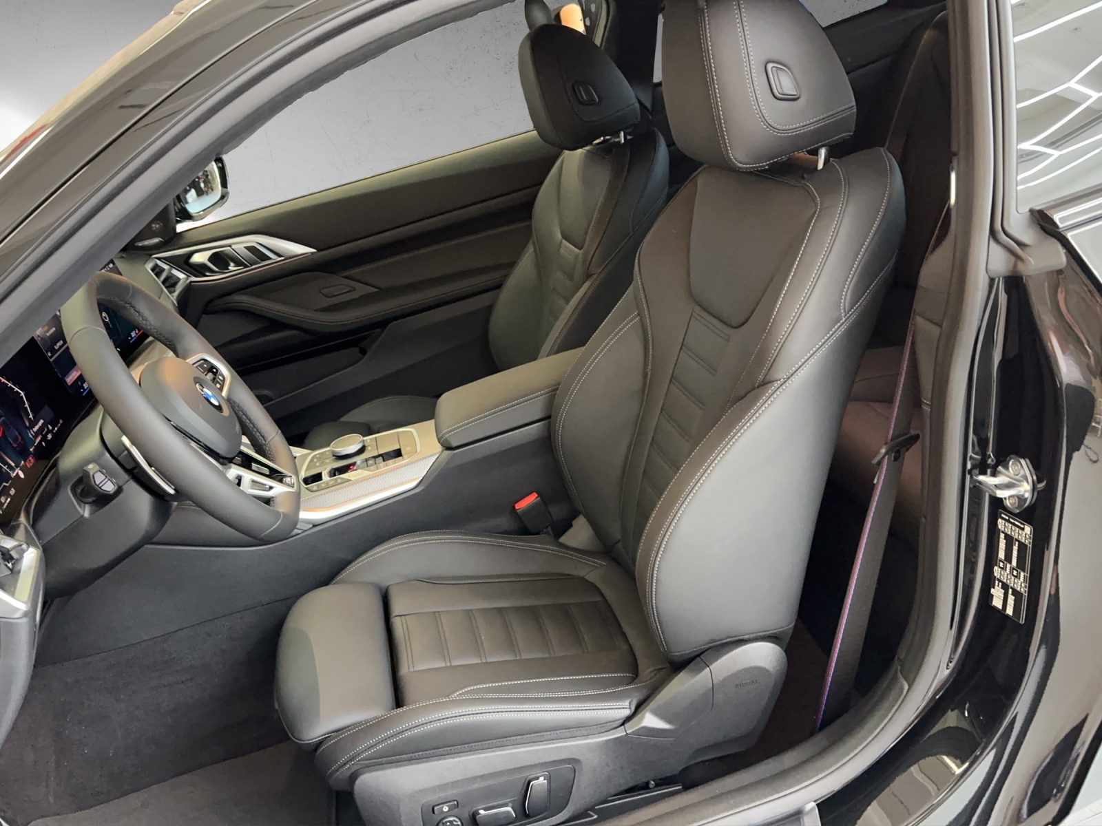 BMW 420i Coupé M Sport Pro Steptronic-image-8