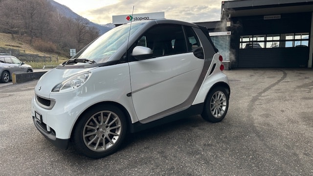 SMART fortwo Brabus softouch-showroom-element-3