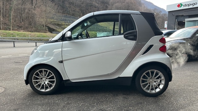 SMART fortwo Brabus softouch-showroom-element-2