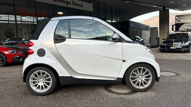 SMART fortwo Brabus softouch-showroom-element-1