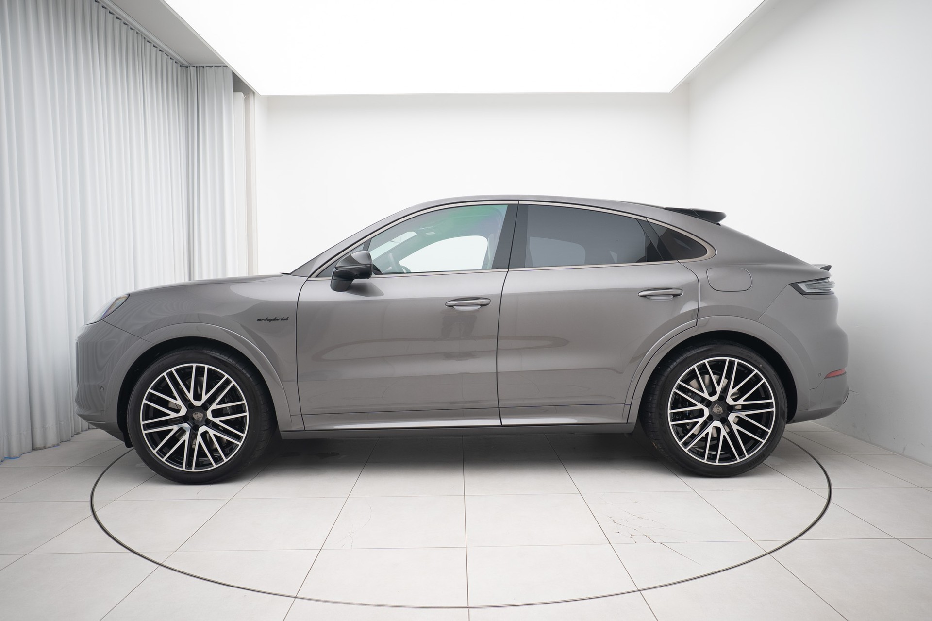 PORSCHE Cayenne Coupé Turbo E-Hybrid Tiptronic / PTS-image-1