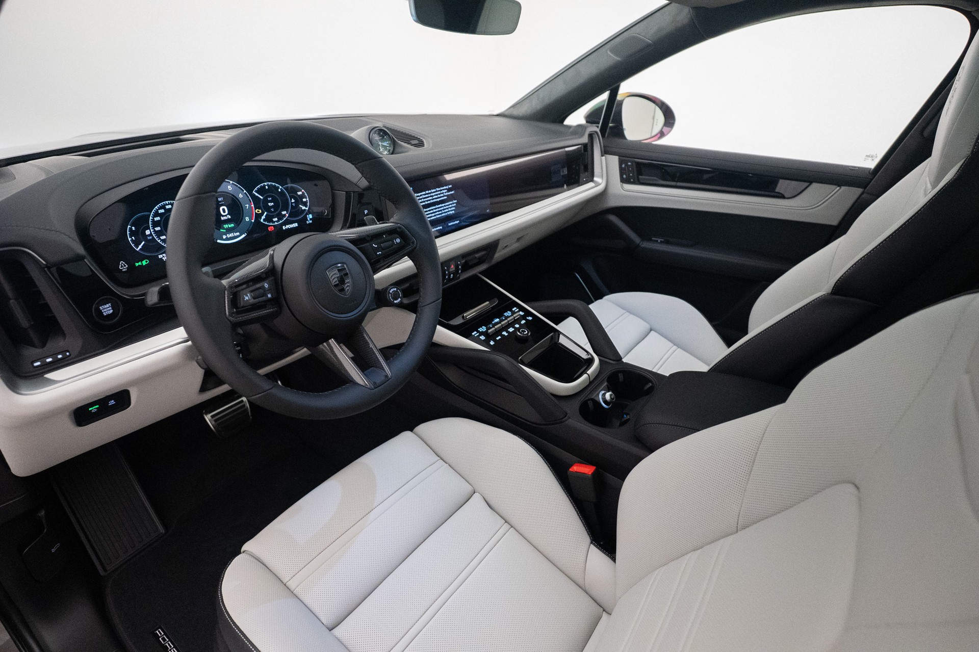 PORSCHE Cayenne Coupé Turbo E-Hybrid Tiptronic / PTS-image-7