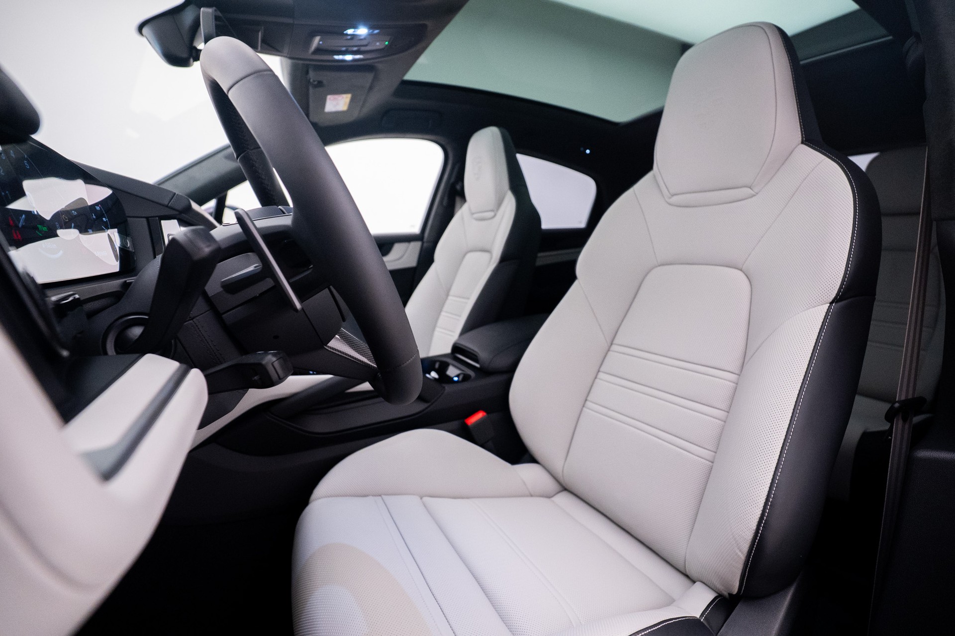 PORSCHE Cayenne Coupé Turbo E-Hybrid Tiptronic / PTS-image-5