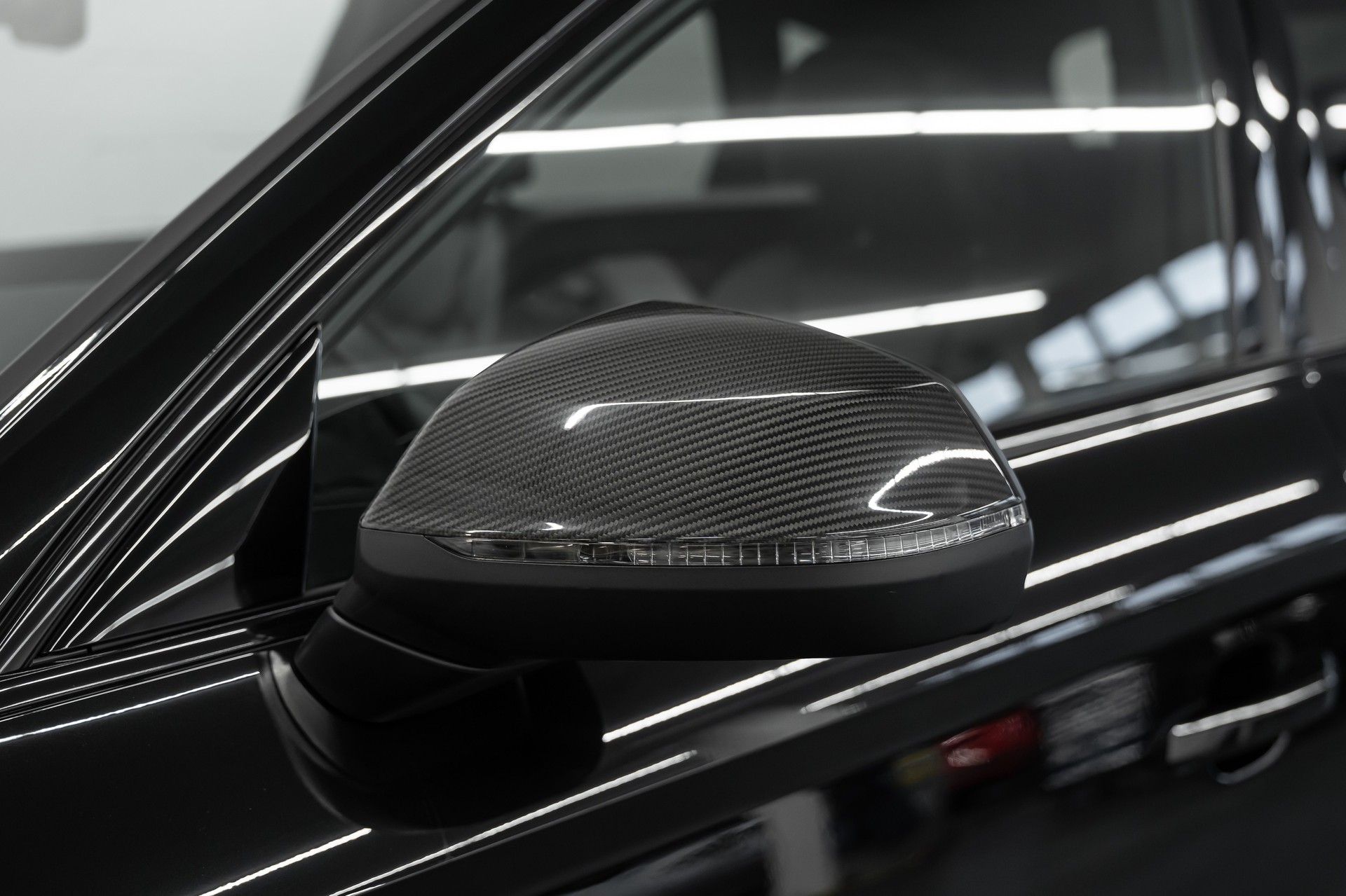 AUDI Q5 40 TDI S LINE Black Edition quattro S-tronic-image-12