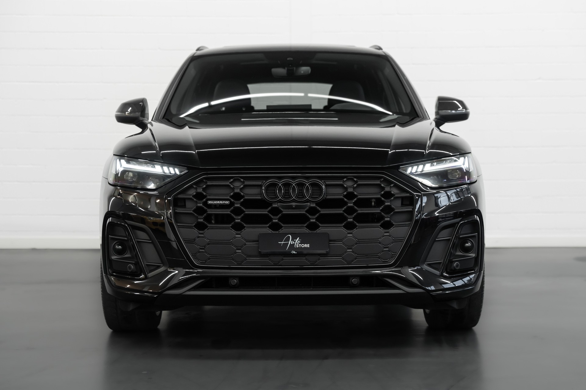 AUDI Q5 40 TDI S LINE Black Edition quattro S-tronic-image-4