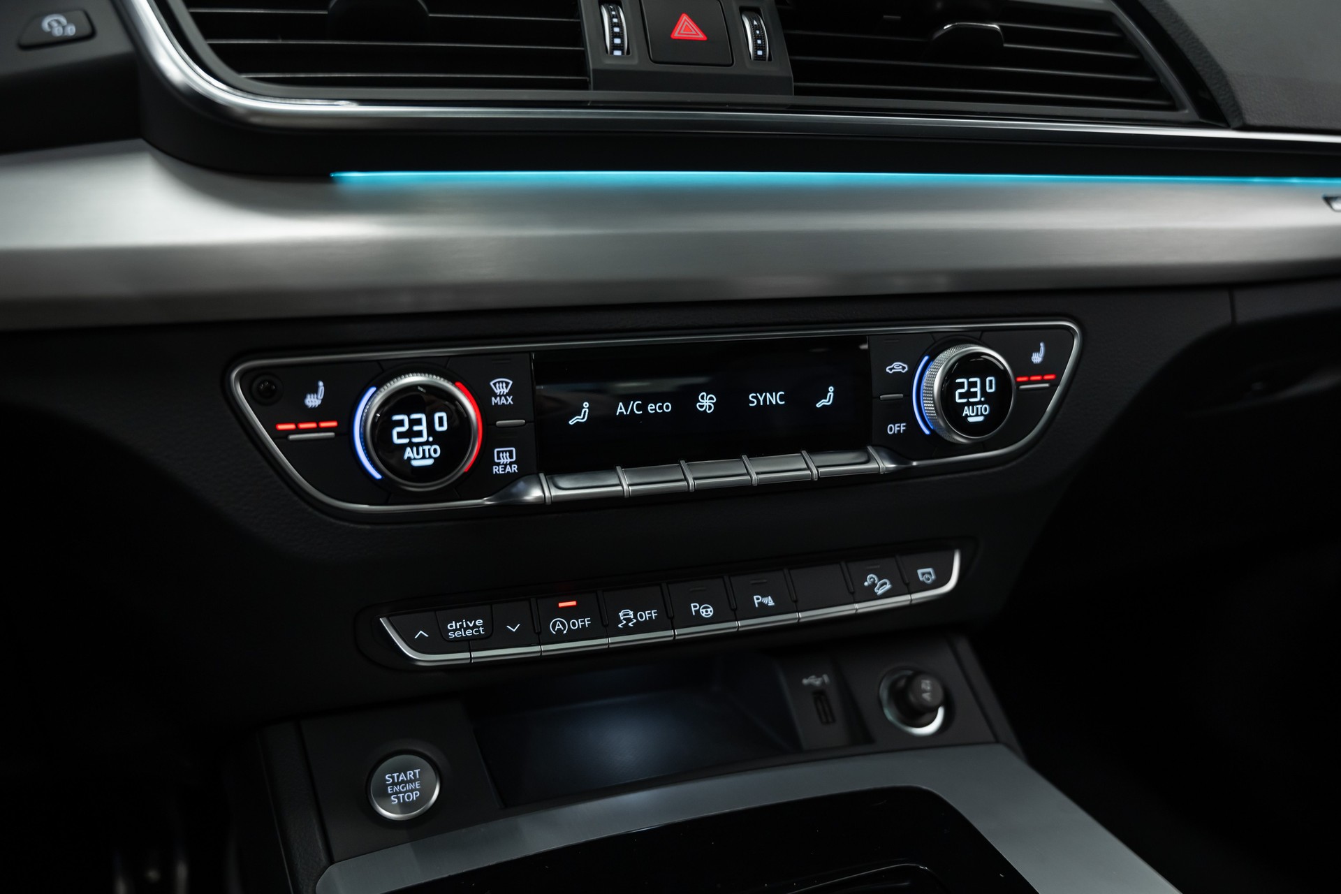 AUDI Q5 40 TDI S LINE Black Edition quattro S-tronic-image-25