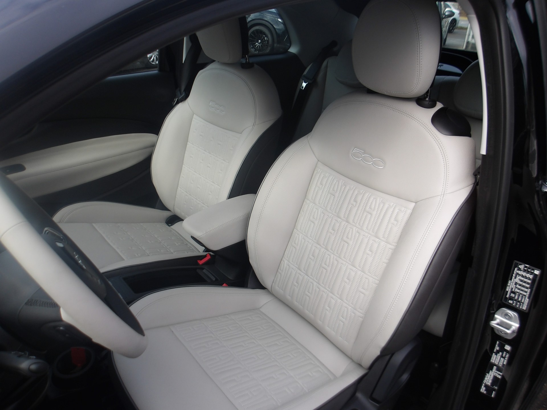 FIAT 500 C electric 87 kW La Prima By Bocelli-image-8