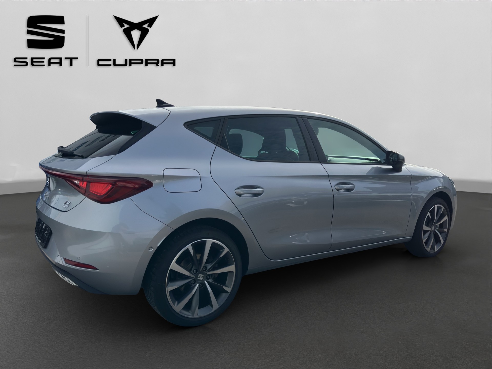 SEAT Leon ST 1.4 eHybrid pHEV DSG Move FR-image-5