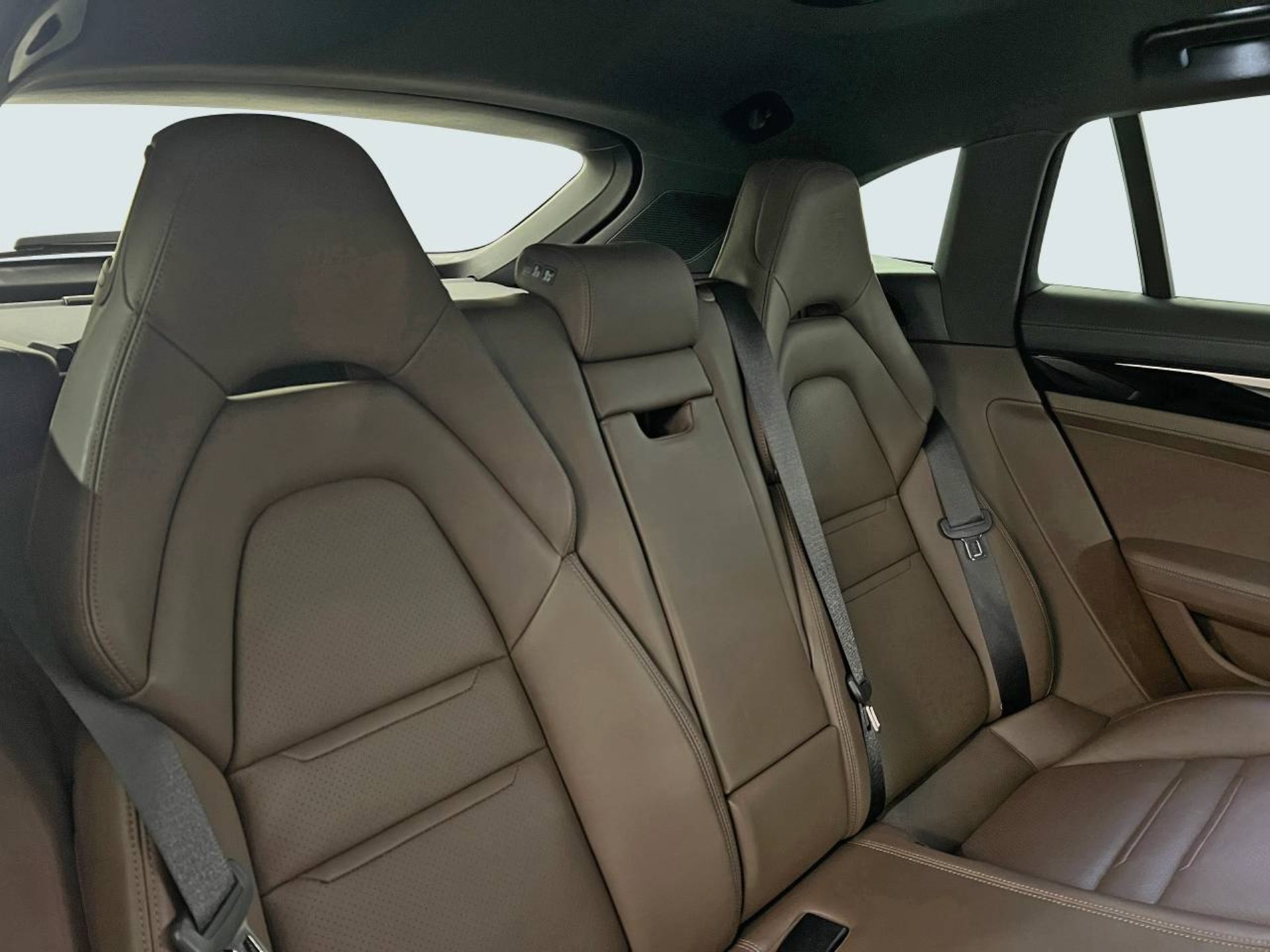 PORSCHE Panamera 4 E-Hybrid Sport Turismo-image-23