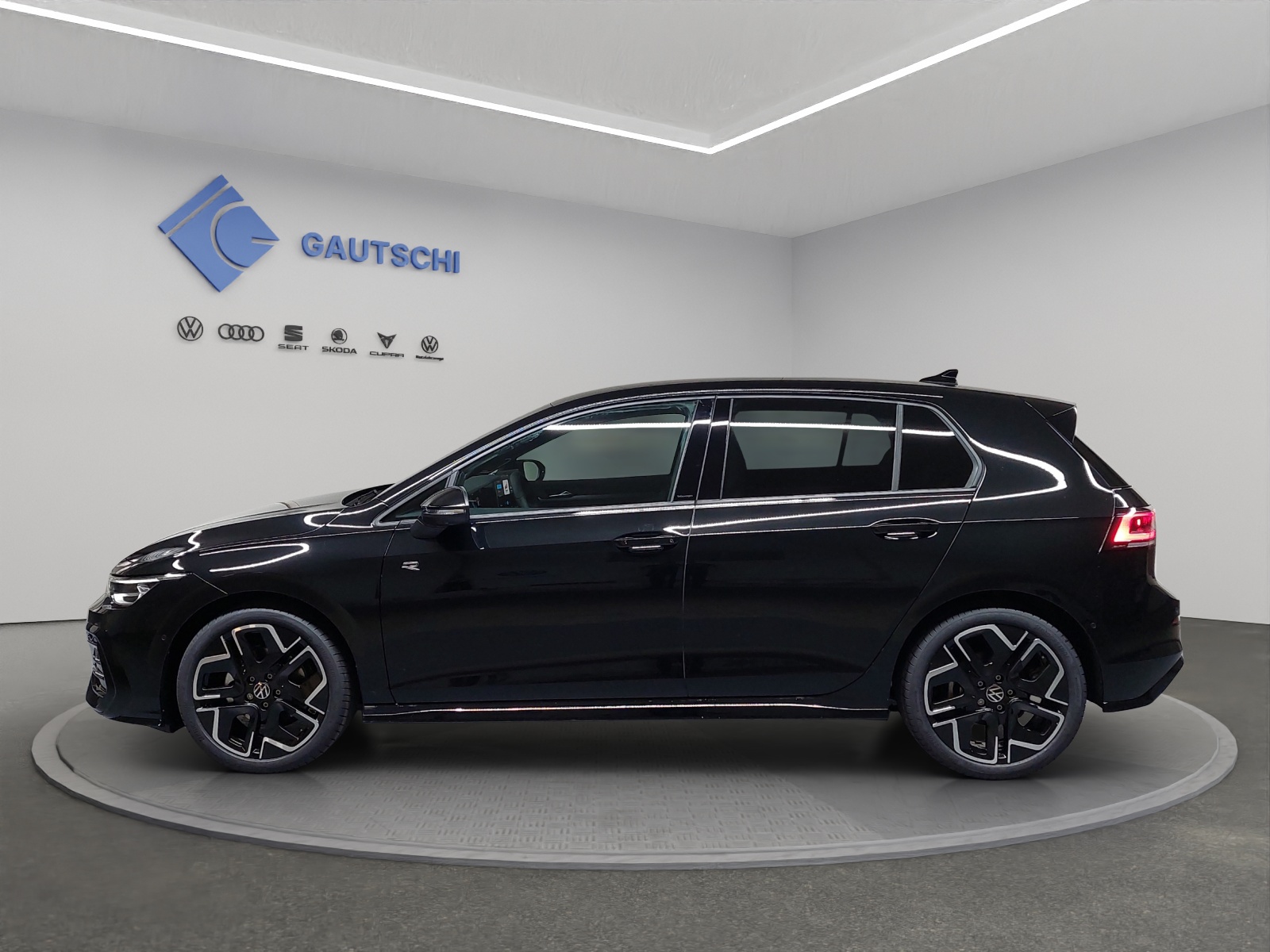 VW Golf 1.5 e TSI mHEV R-Line DSG-image-1