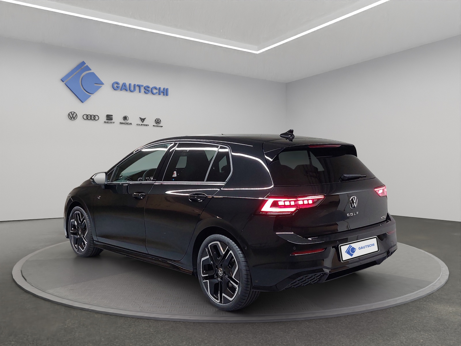 VW Golf 1.5 e TSI mHEV R-Line DSG-image-2